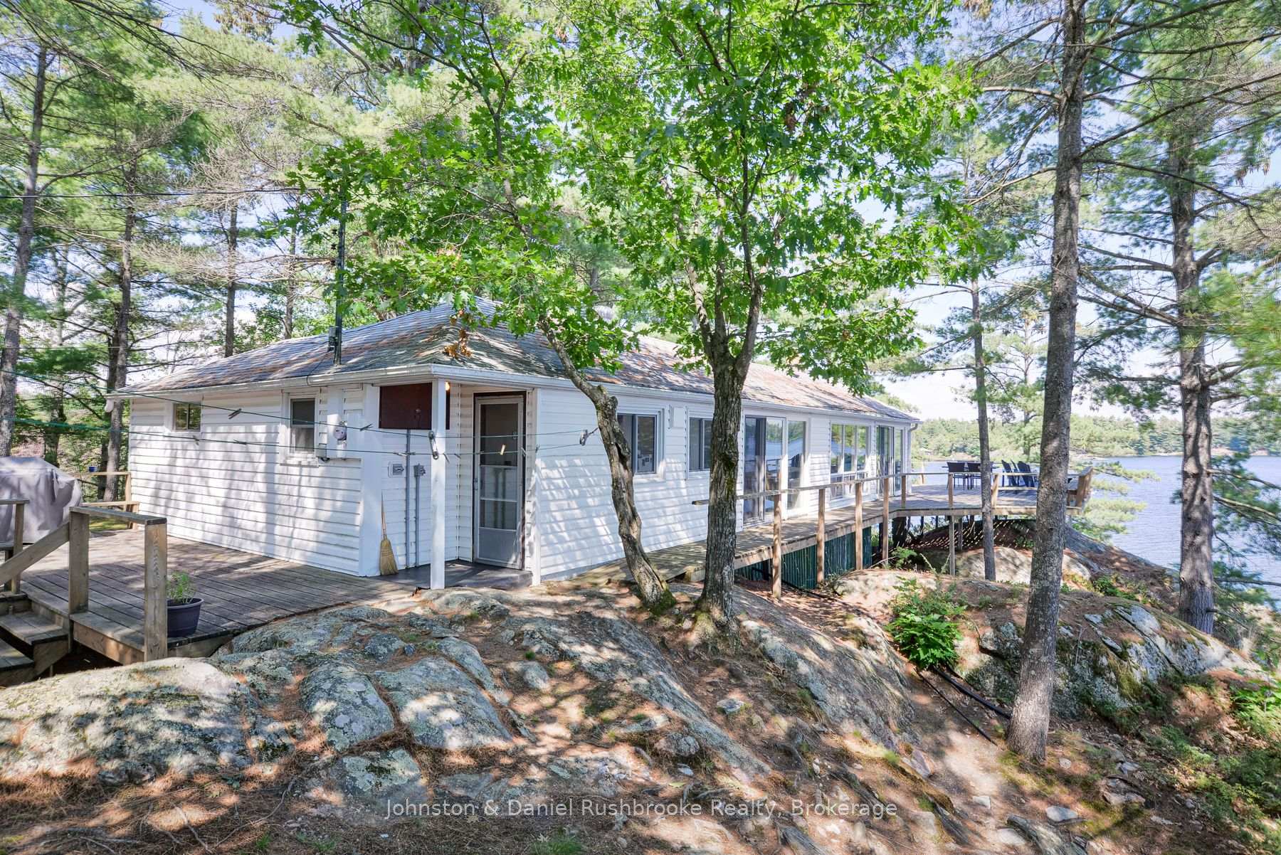 Photo 5 of 1116 Tryon Drive, Gravenhurst, Morrison — HOMEH