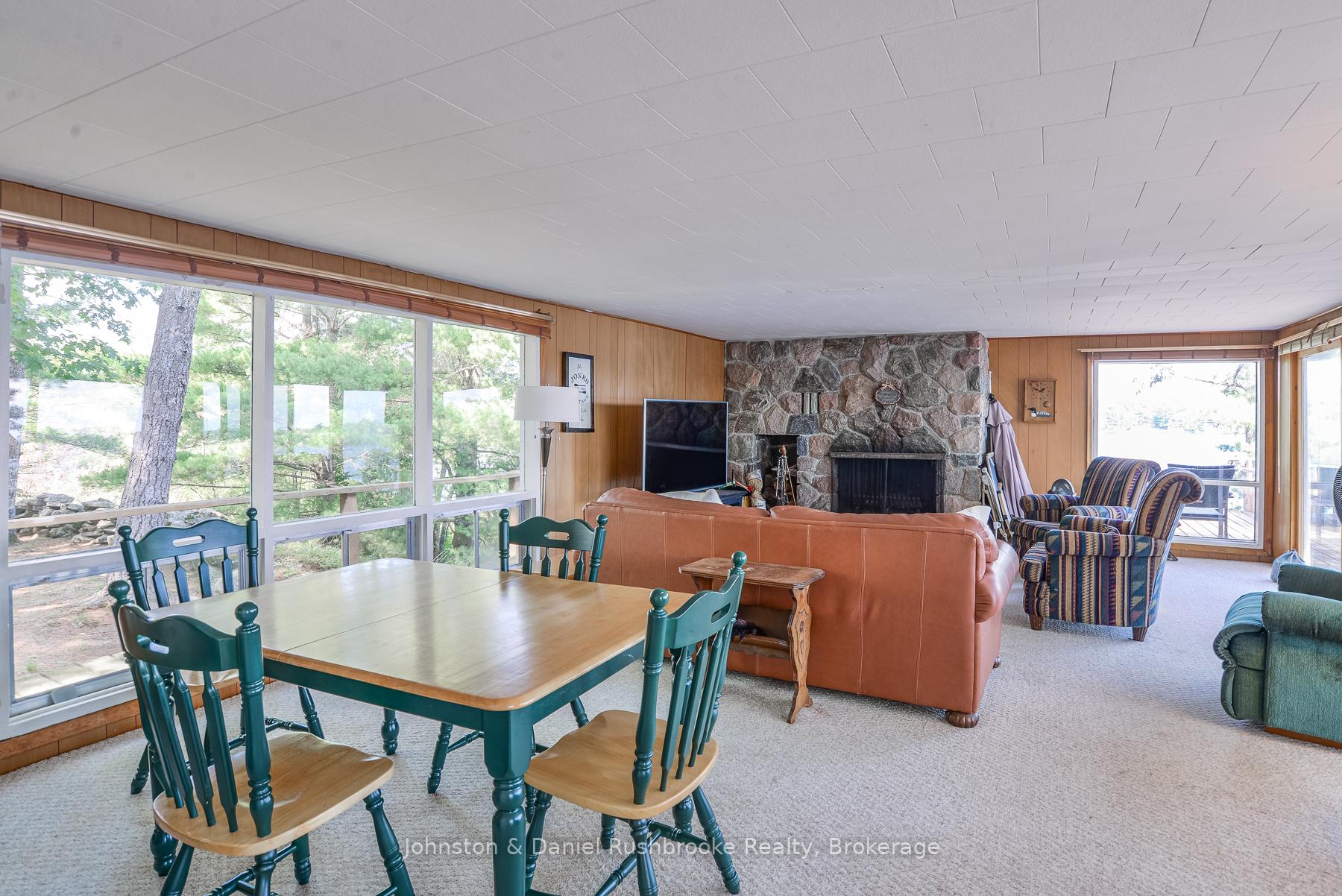 Photo 12 of 1116 Tryon Drive, Gravenhurst, Morrison — HOMEH
