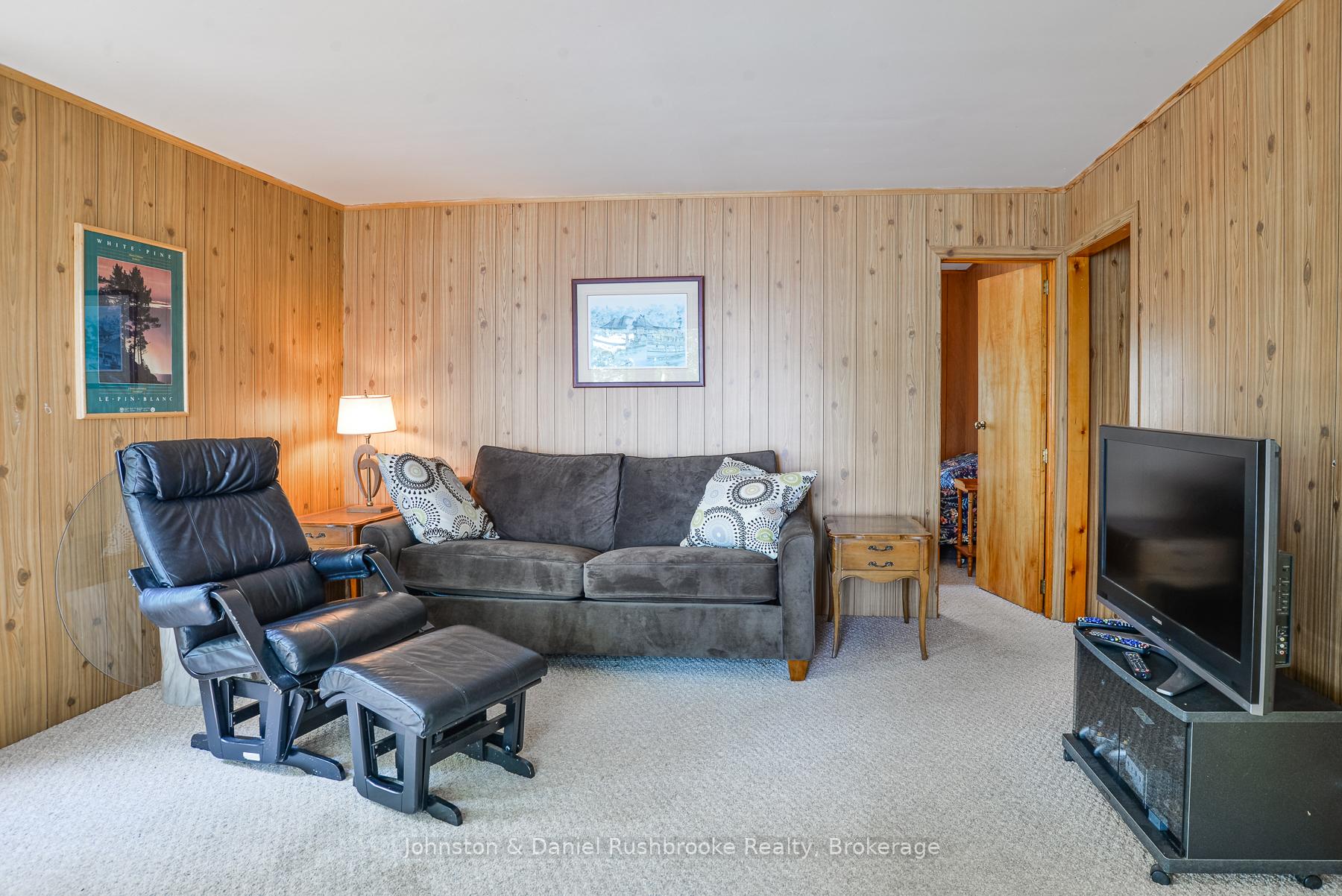 Photo 21 of 1116 Tryon Drive, Gravenhurst, Morrison — HOMEH