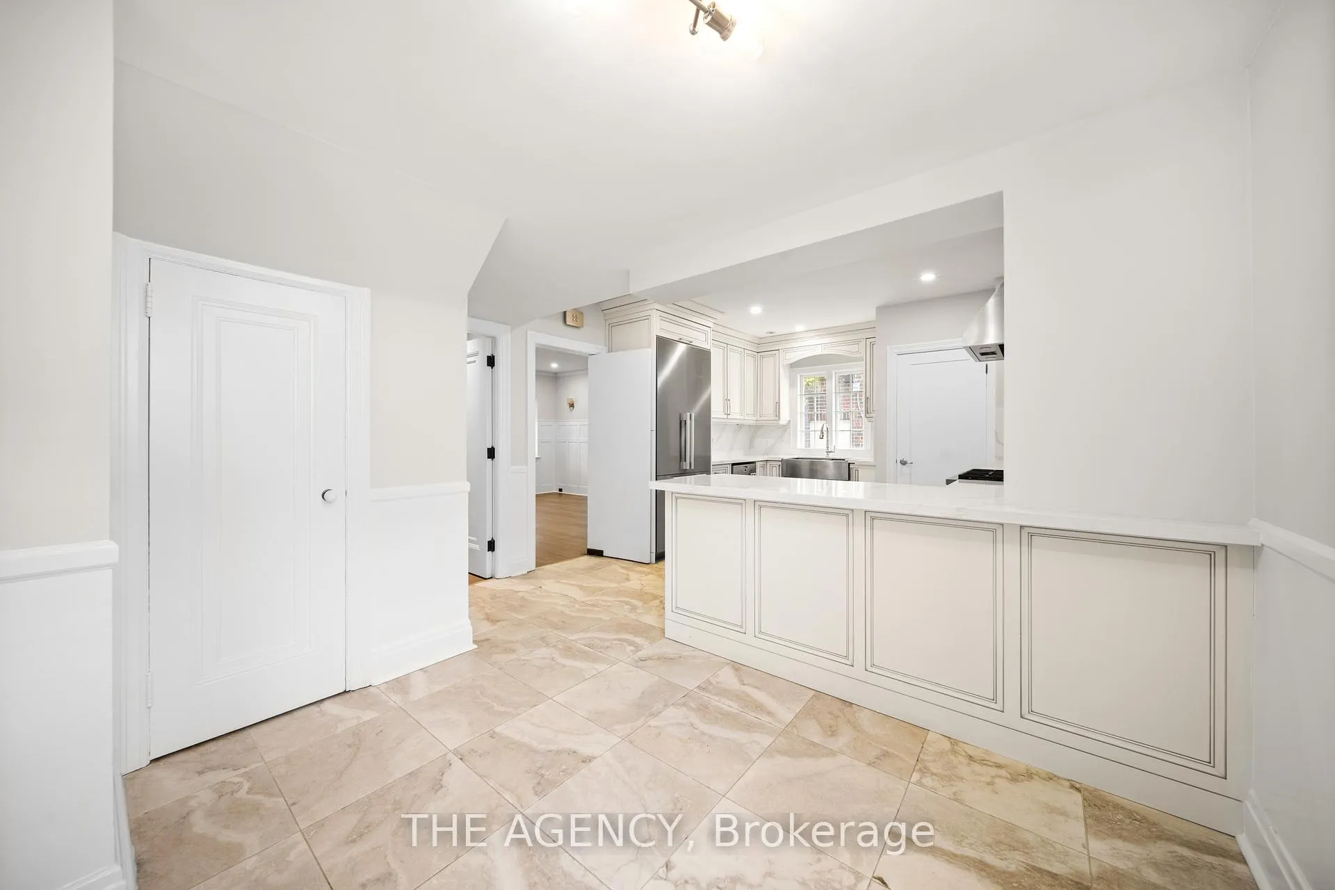 Photo 10 of 44 Elderwood Drive, Toronto, Forest Hill South — HOMEH