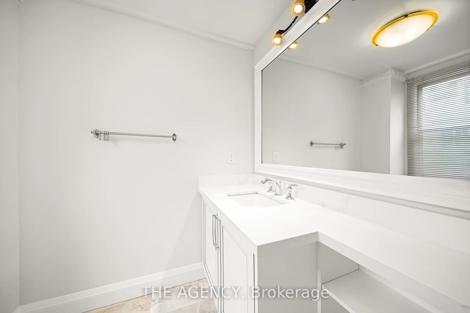 Photo 11 of 44 Elderwood Drive, Toronto, Forest Hill South — HOMEH