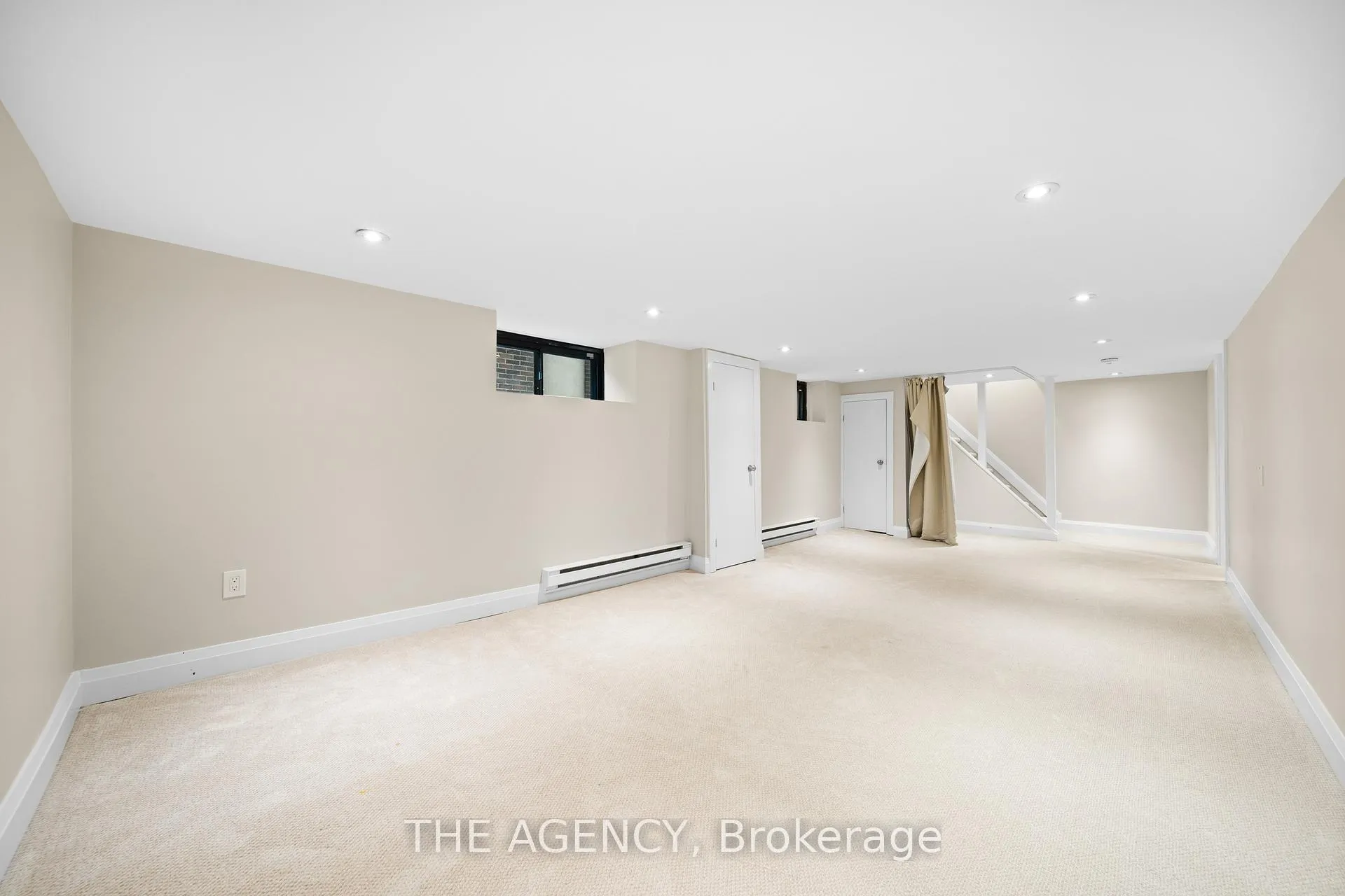 Photo 26 of 44 Elderwood Drive, Toronto, Forest Hill South — HOMEH