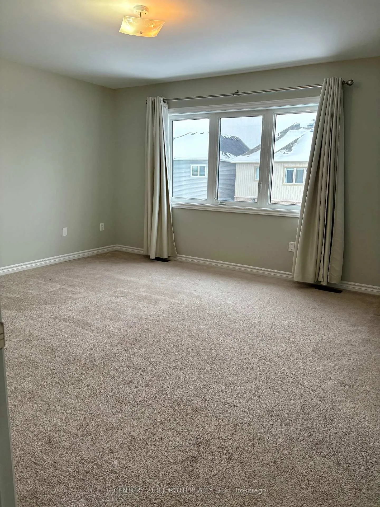 Photo 20 of 61 decarolis Crescent, Essa, Angus — HOMEH