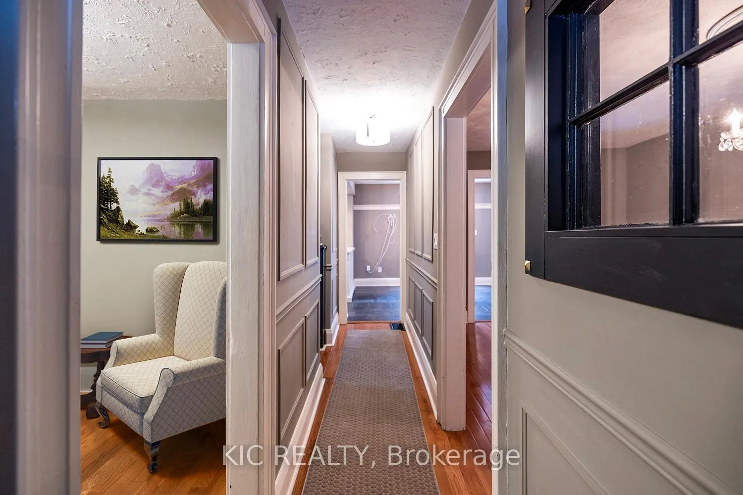 Photo 5 of 154 Roxborough Avenue, Oshawa, O'Neill — HOMEH