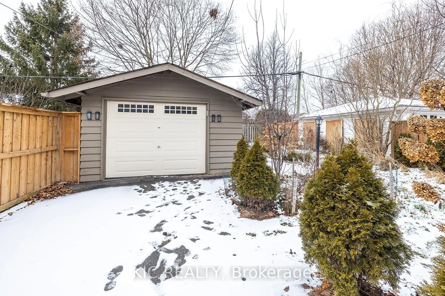 Photo 28 of 154 Roxborough Avenue, Oshawa, O'Neill — HOMEH