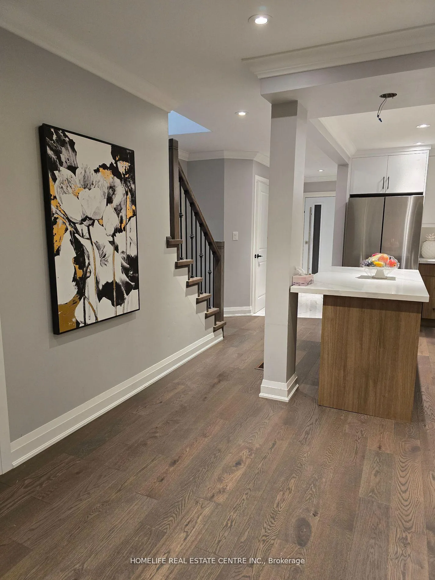 Photo 3 of 588 Stone Street, Oshawa, Lakeview — HOMEH