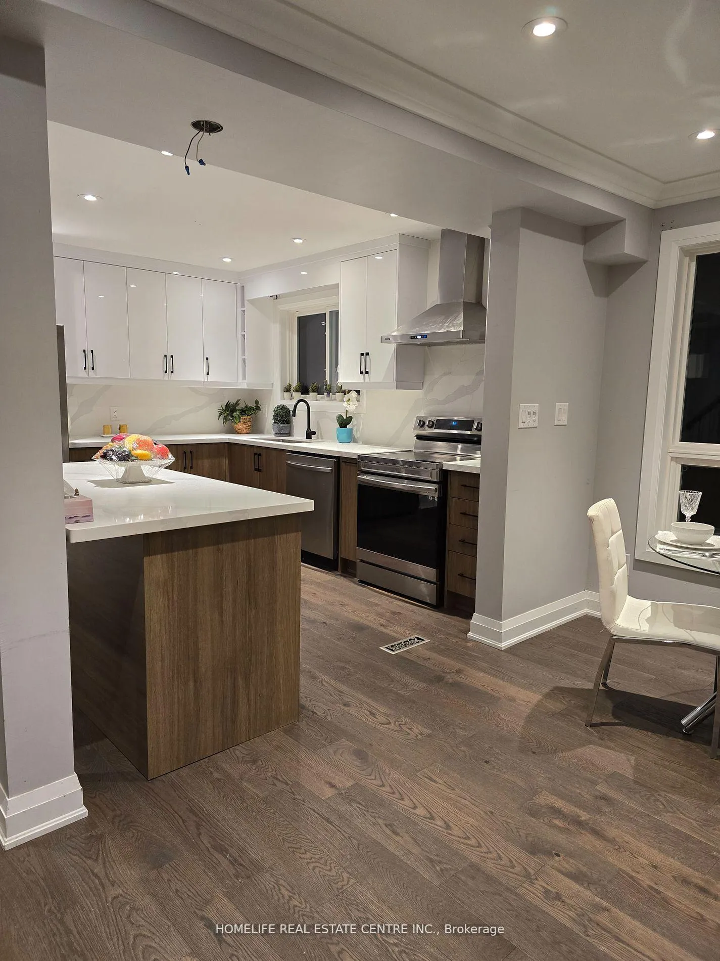 Photo 5 of 588 Stone Street, Oshawa, Lakeview — HOMEH