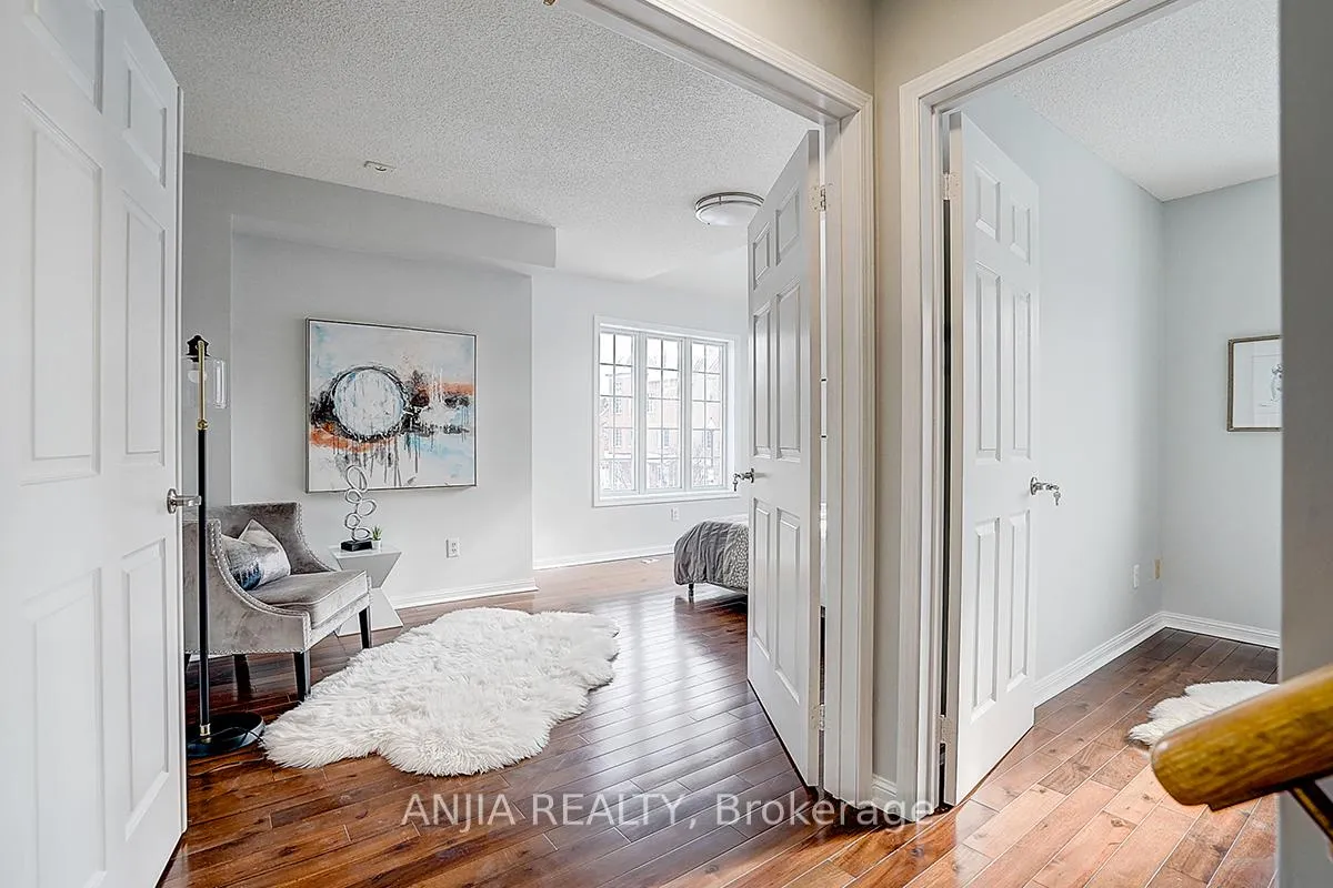 Photo 12 of Unit 5, 16 St Moritz Way, Markham, Unionville — HOMEH