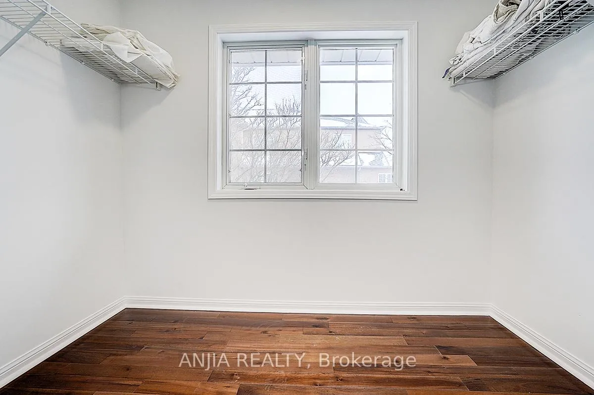 Photo 19 of Unit 5, 16 St Moritz Way, Markham, Unionville — HOMEH