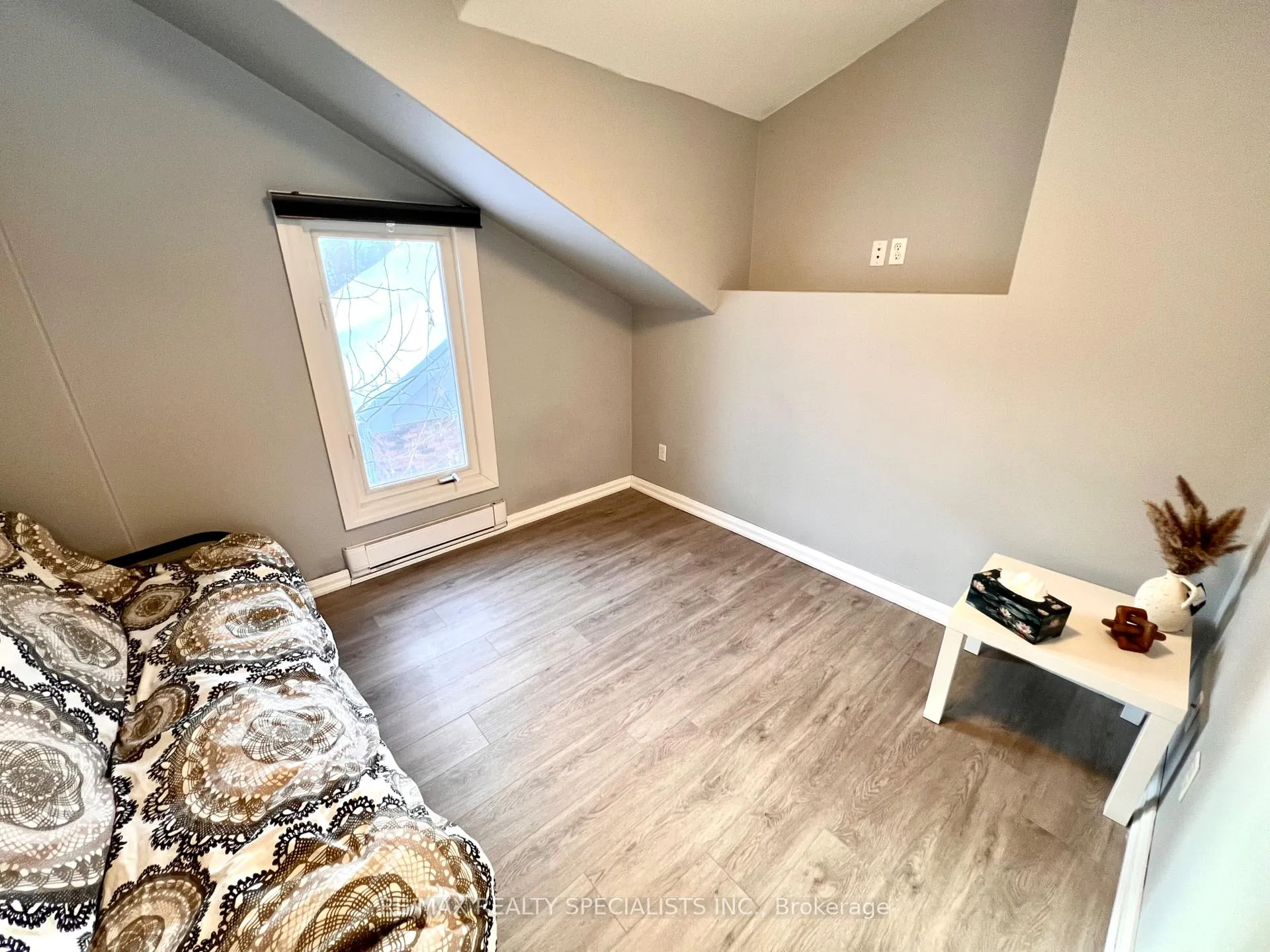 Photo 16 of Unit 2, 32 Penetang Street, Barrie, Codrington — HOMEH