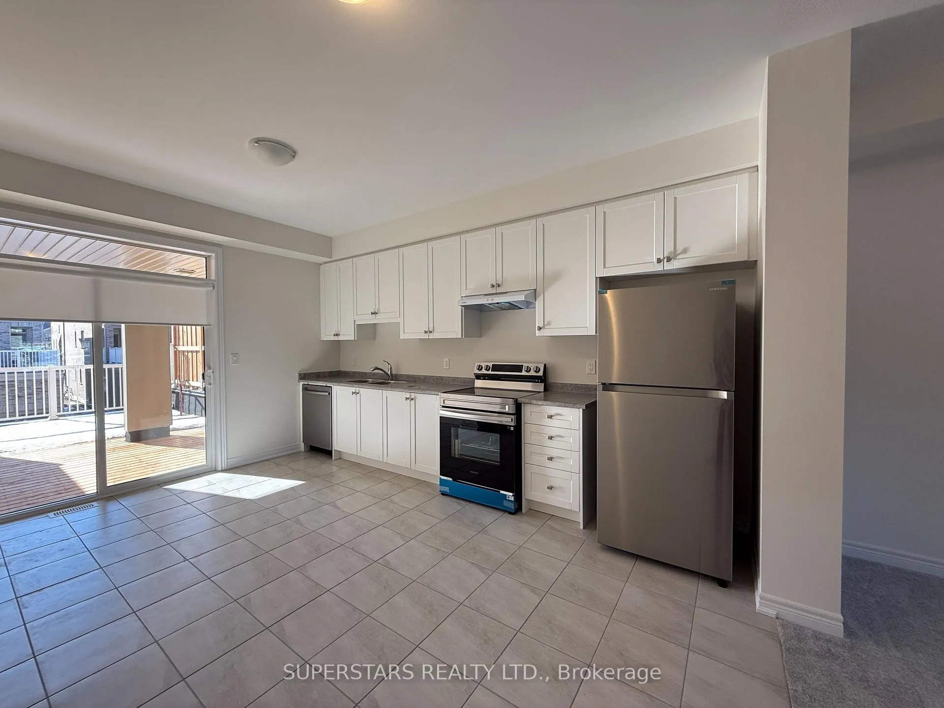 Photo 5 of 929 Crowsnest Hollow, Pickering, Rural Pickering — HOMEH