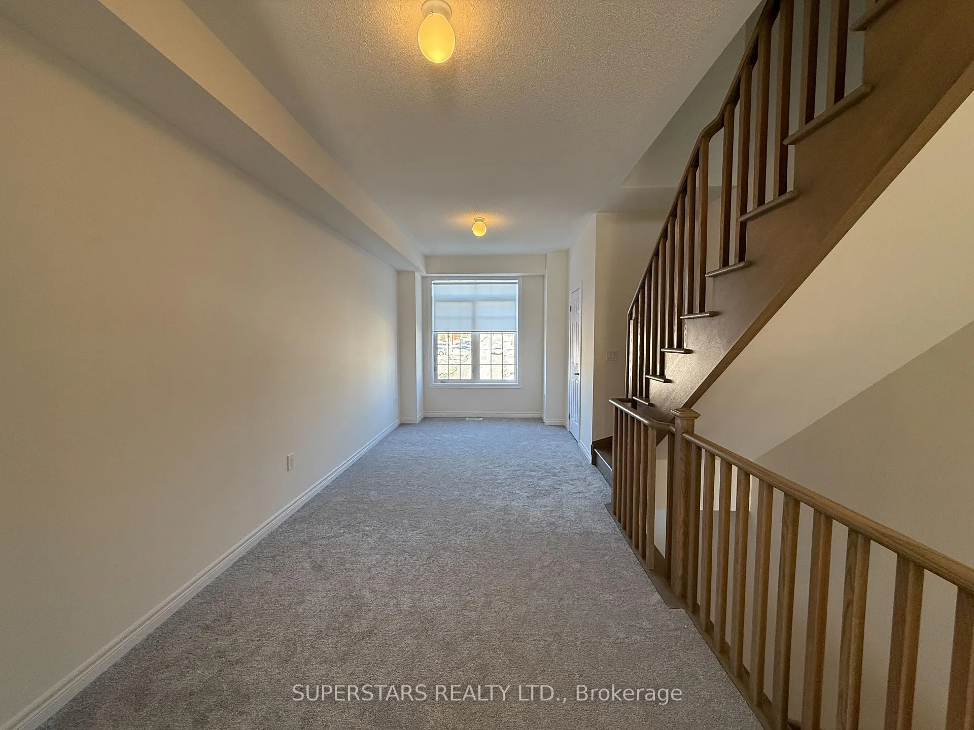 Photo 9 of 929 Crowsnest Hollow, Pickering, Rural Pickering — HOMEH