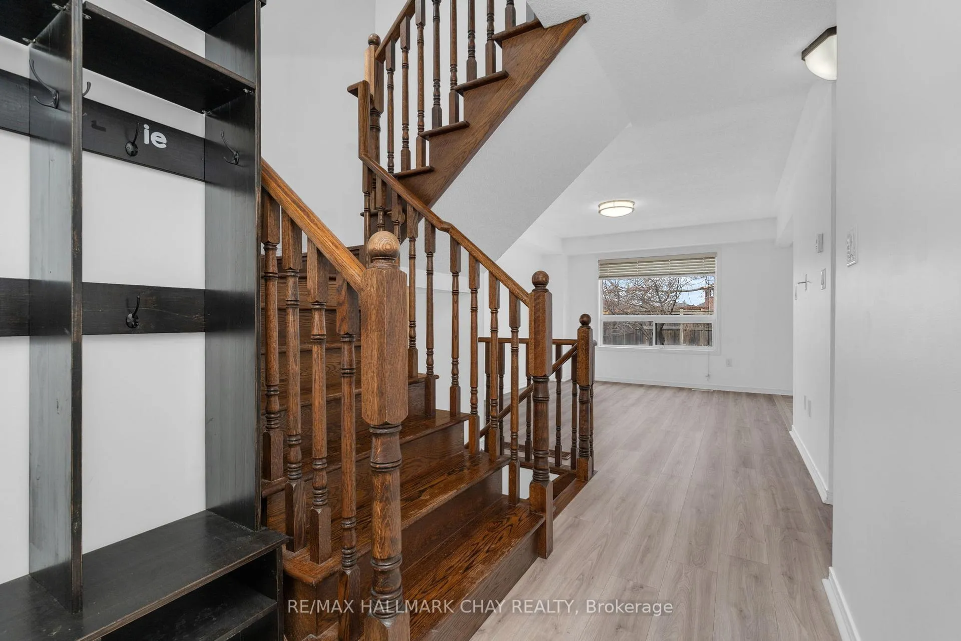 Photo 4 of 1178 Laurand Street, Innisfil, Alcona — HOMEH