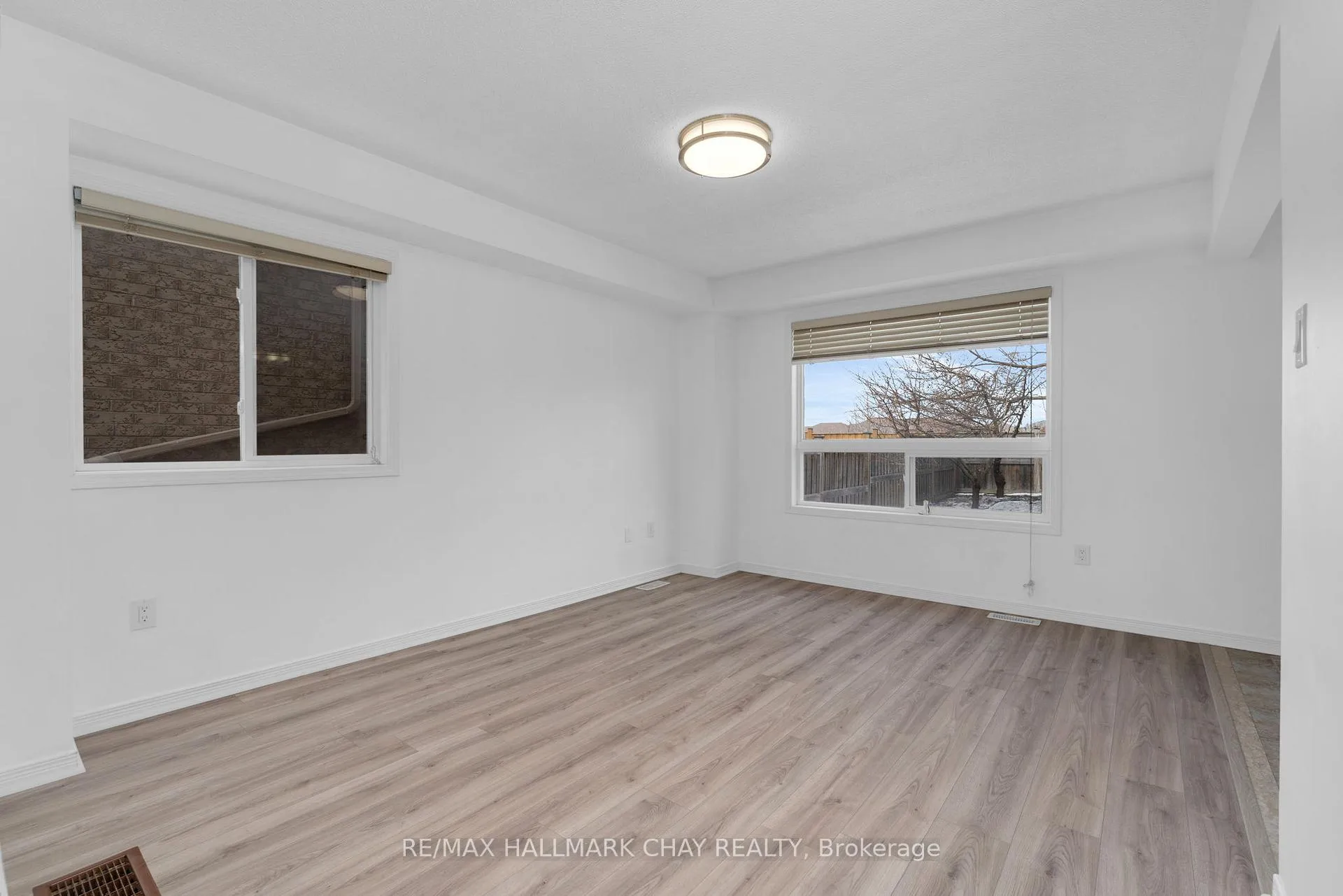 Photo 5 of 1178 Laurand Street, Innisfil, Alcona — HOMEH