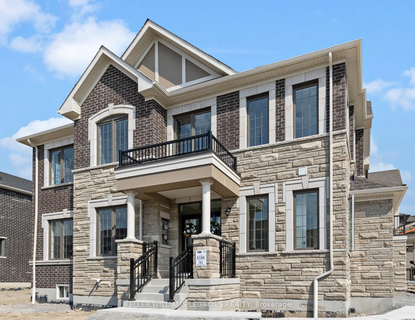 Photo 2 of 3266 Turnstone Boulevard, Pickering, Rural Pickering — HOMEH
