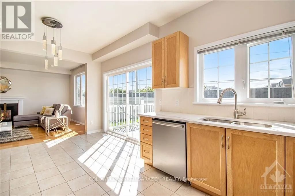 Photo 14 of 208 Kinloch Court, Ottawa, Barrhaven - Stonebridge — HOMEH