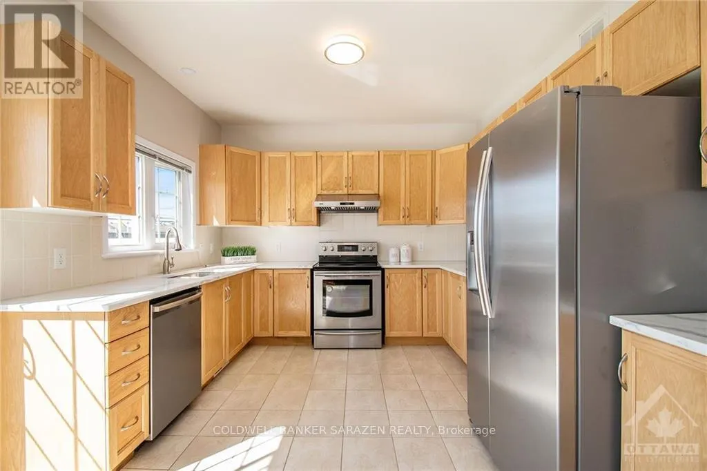 Photo 15 of 208 Kinloch Court, Ottawa, Barrhaven - Stonebridge — HOMEH