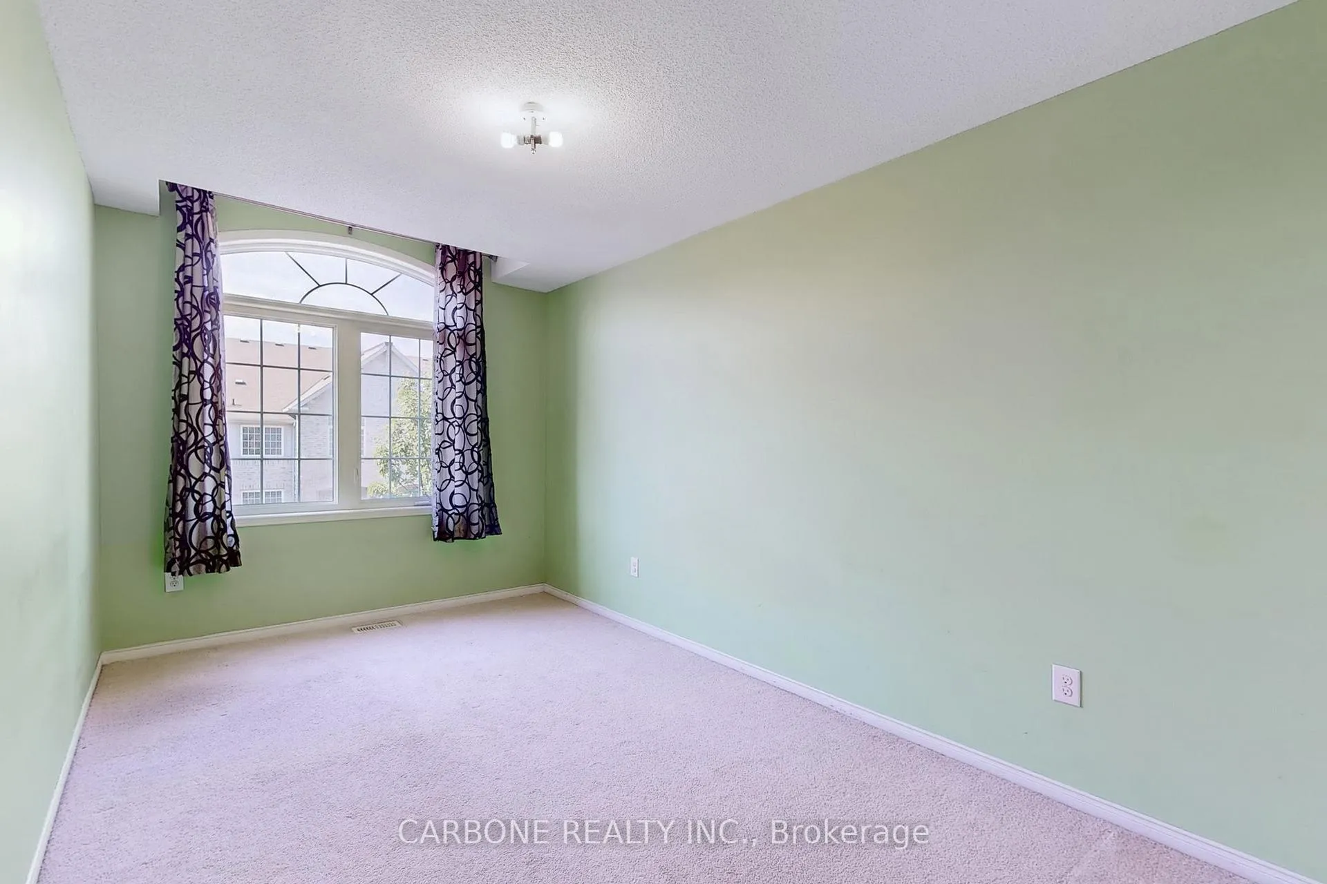 Photo 19 of 35 Silvester Street, Ajax, Central East — HOMEH