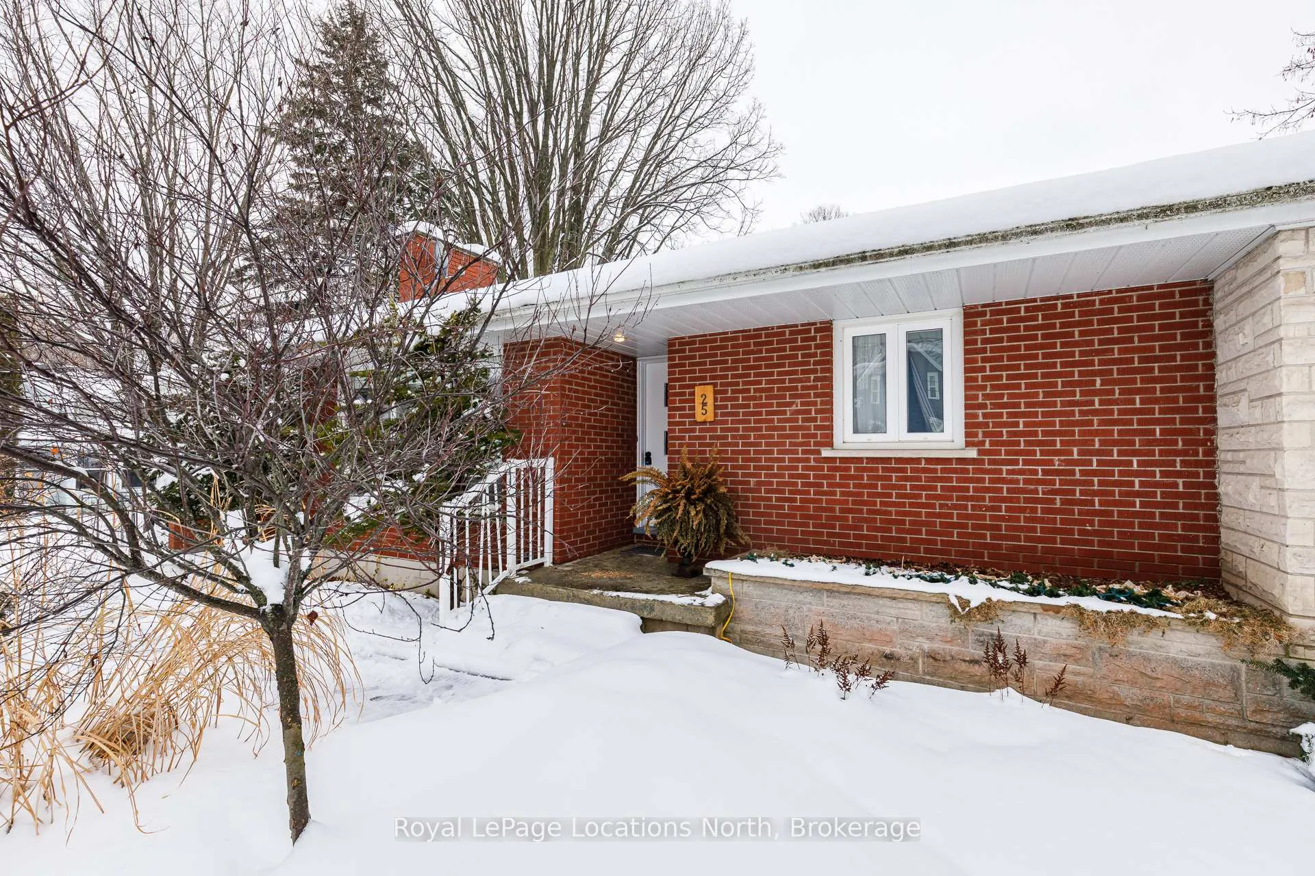 Photo 2 of 25 Margaret Street, Meaford — HOMEH