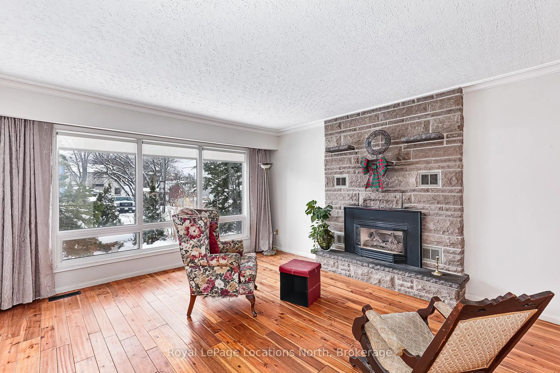 Photo 6 of 25 Margaret Street, Meaford — HOMEH