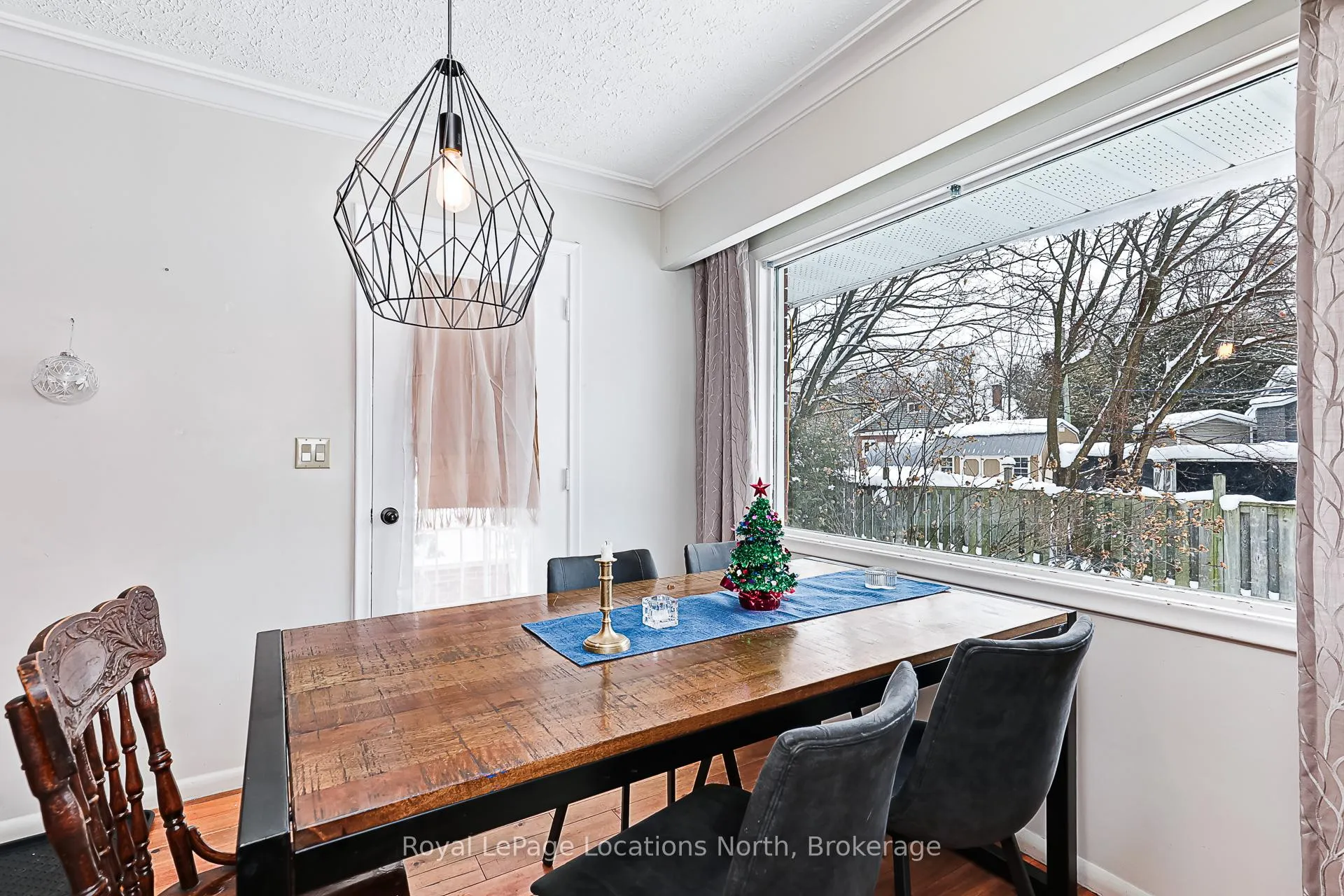 Photo 8 of 25 Margaret Street, Meaford — HOMEH