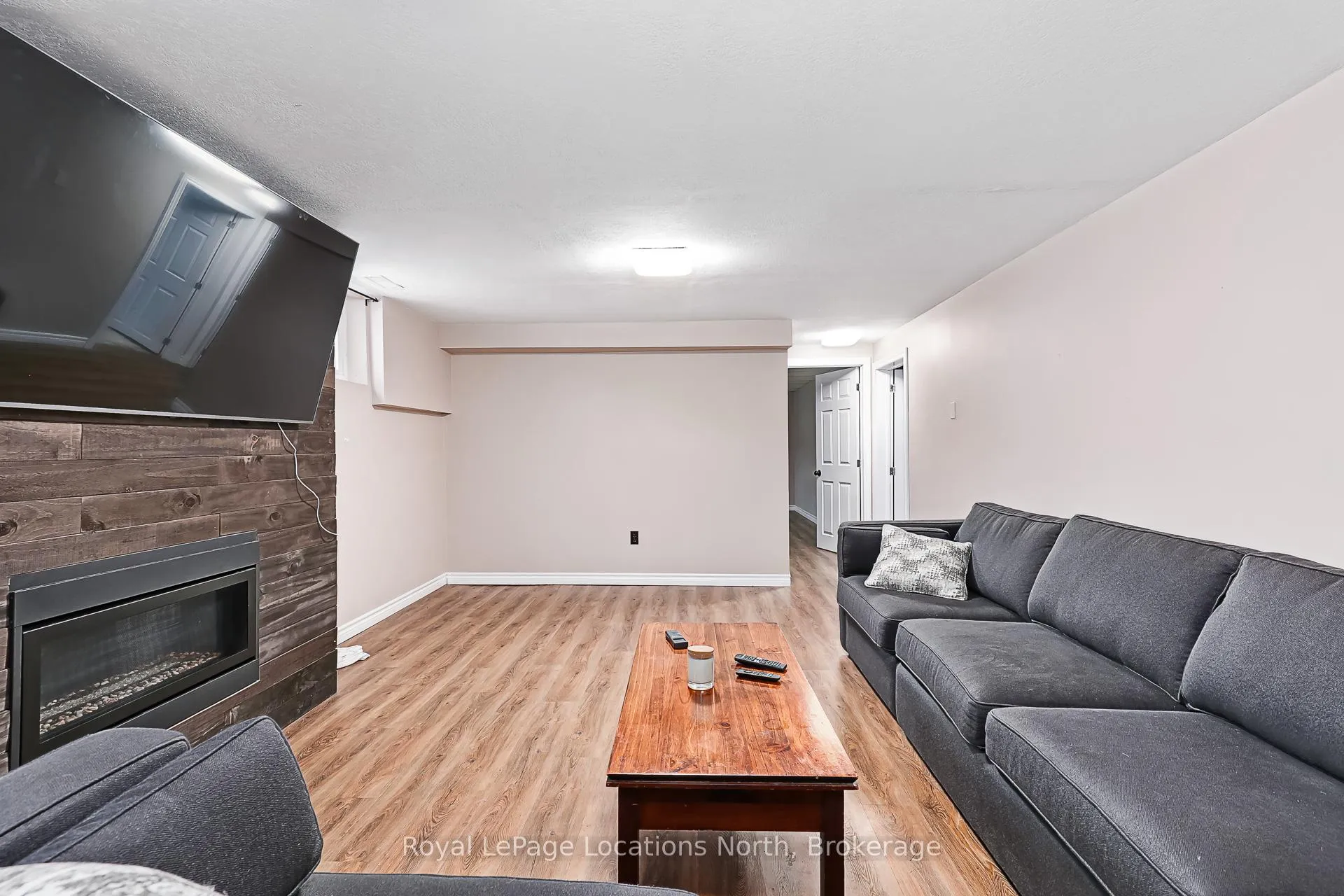 Photo 15 of 25 Margaret Street, Meaford — HOMEH