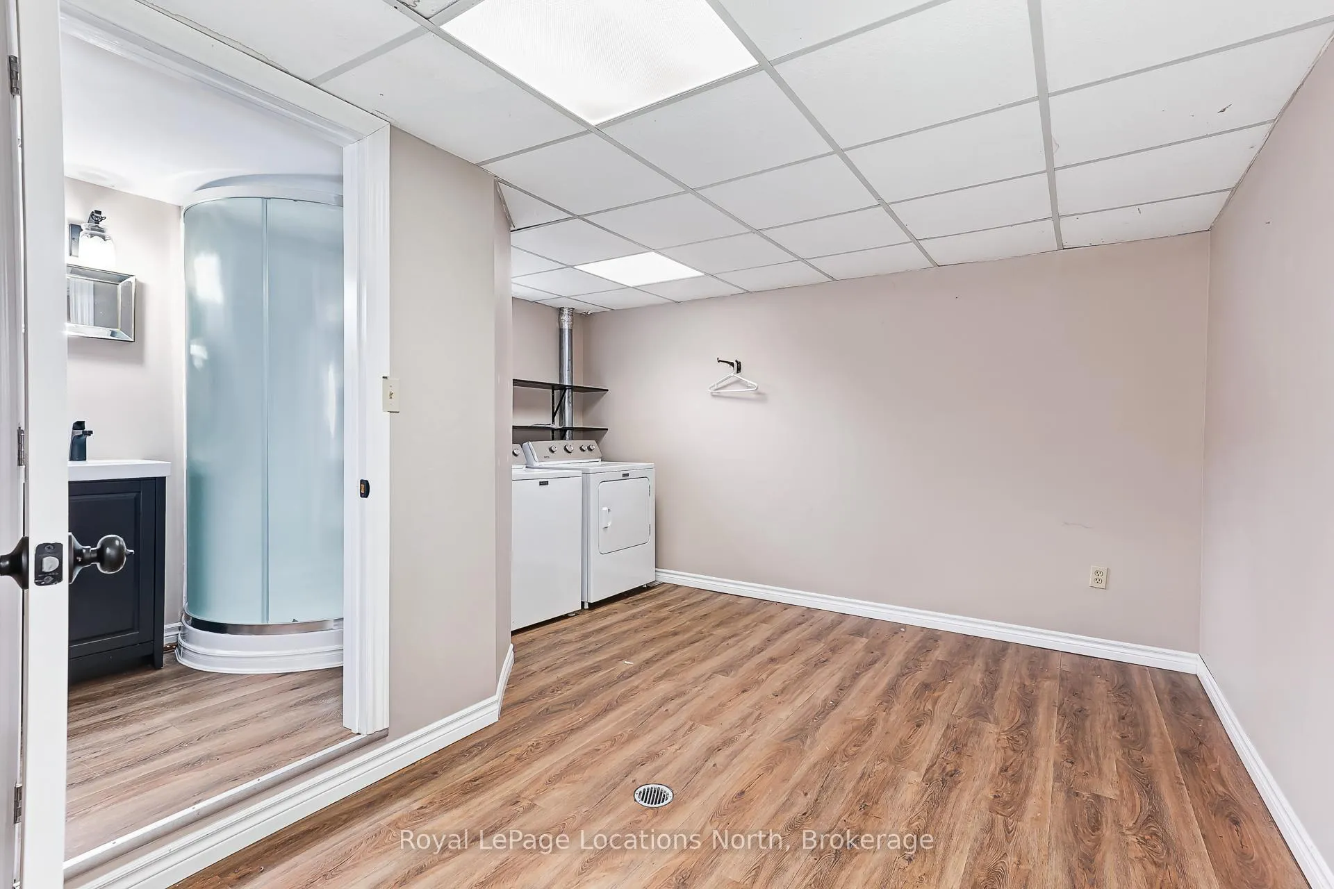 Photo 16 of 25 Margaret Street, Meaford — HOMEH