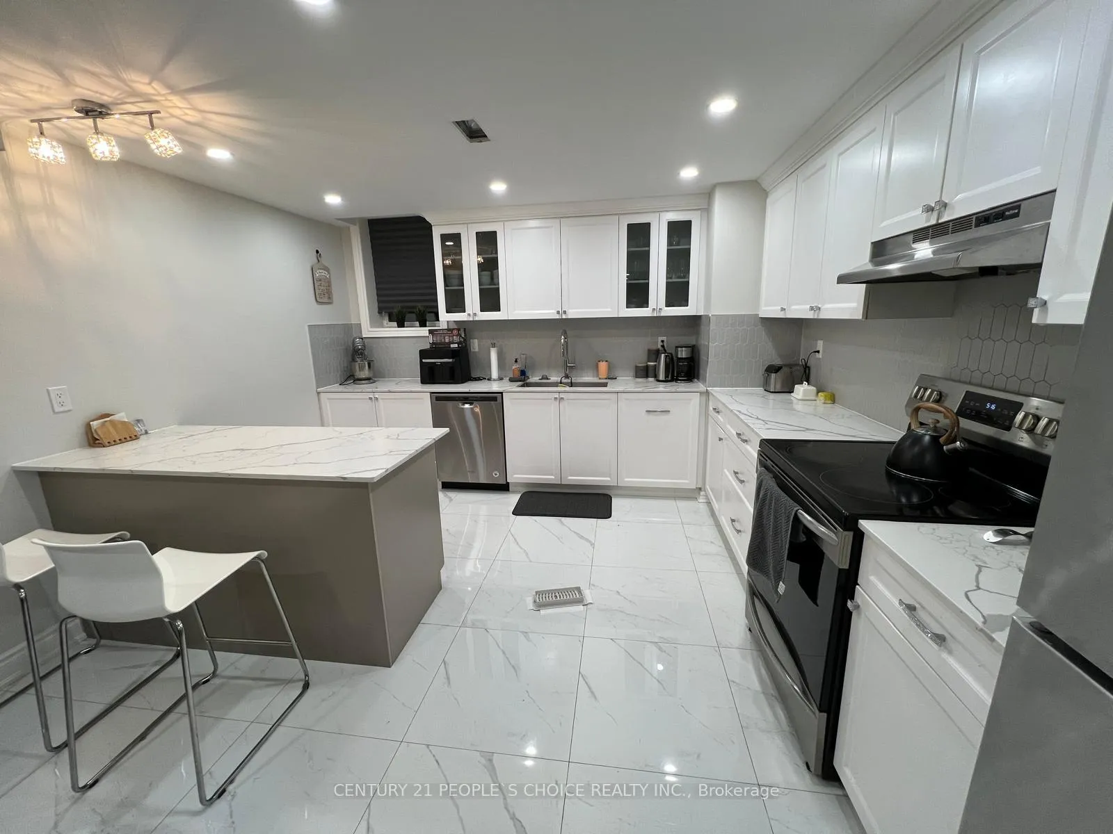 Photo 6 of Unit BSMT, 22 Elderslie Crescent, Vaughan, Kleinburg — HOMEH