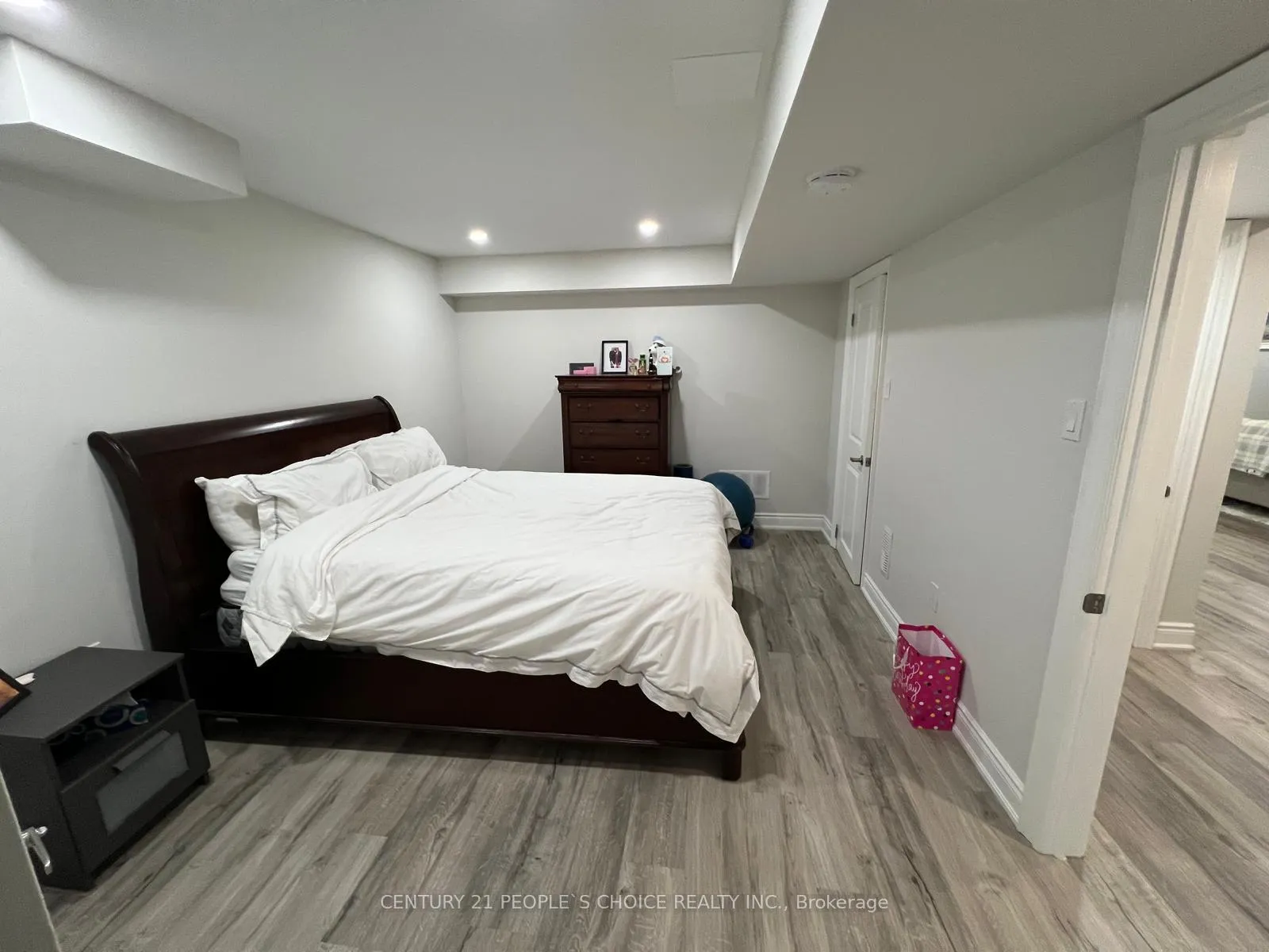 Photo 9 of Unit BSMT, 22 Elderslie Crescent, Vaughan, Kleinburg — HOMEH