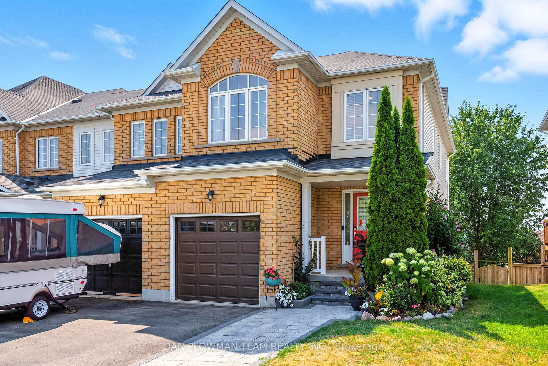 Photo 2 of 76 Kersey Crescent, Clarington, Courtice — HOMEH