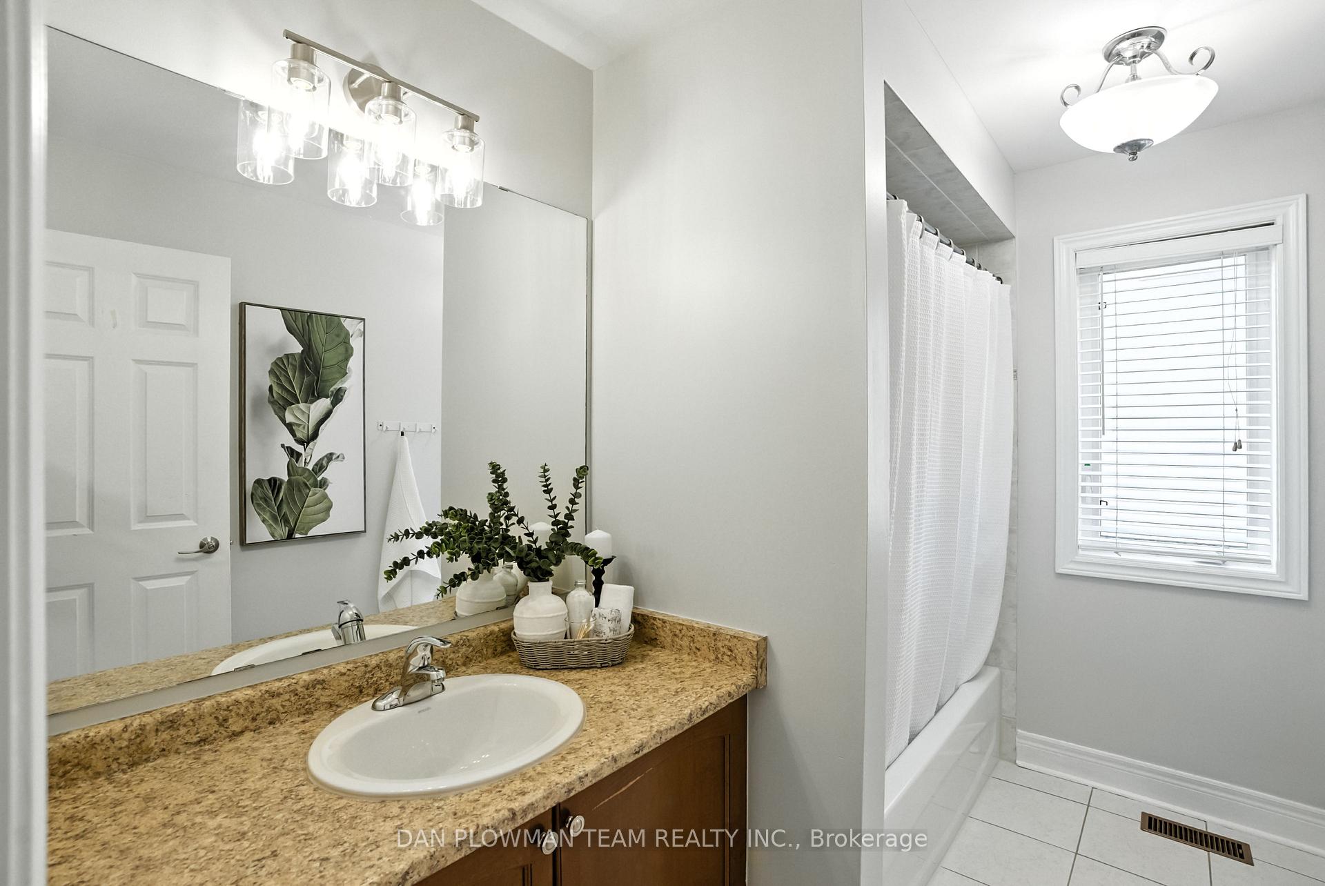 Photo 25 of 76 Kersey Crescent, Clarington, Courtice — HOMEH