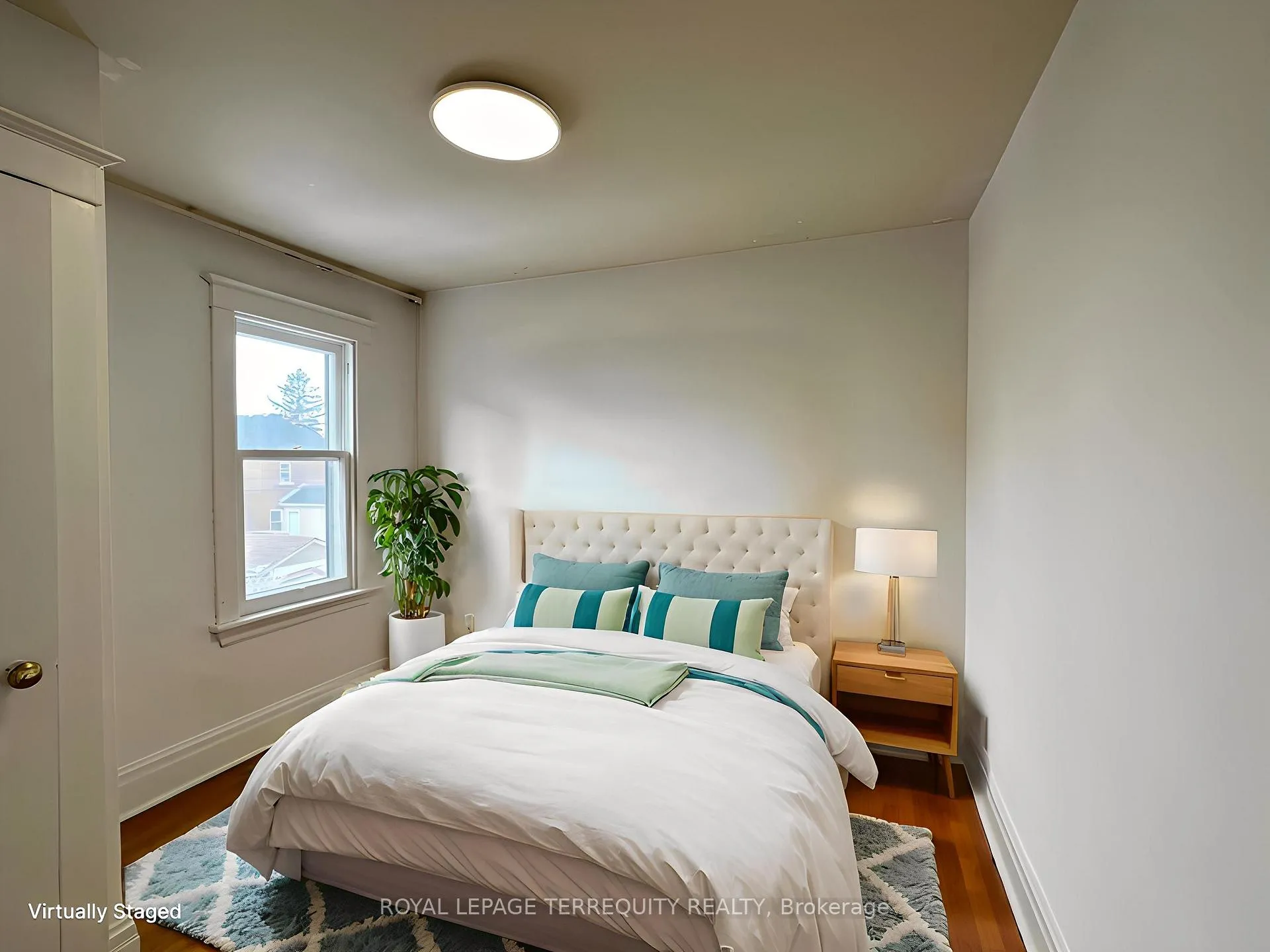 Photo 15 of 135 Connaught Avenue N, Hamilton, Gibson — HOMEH