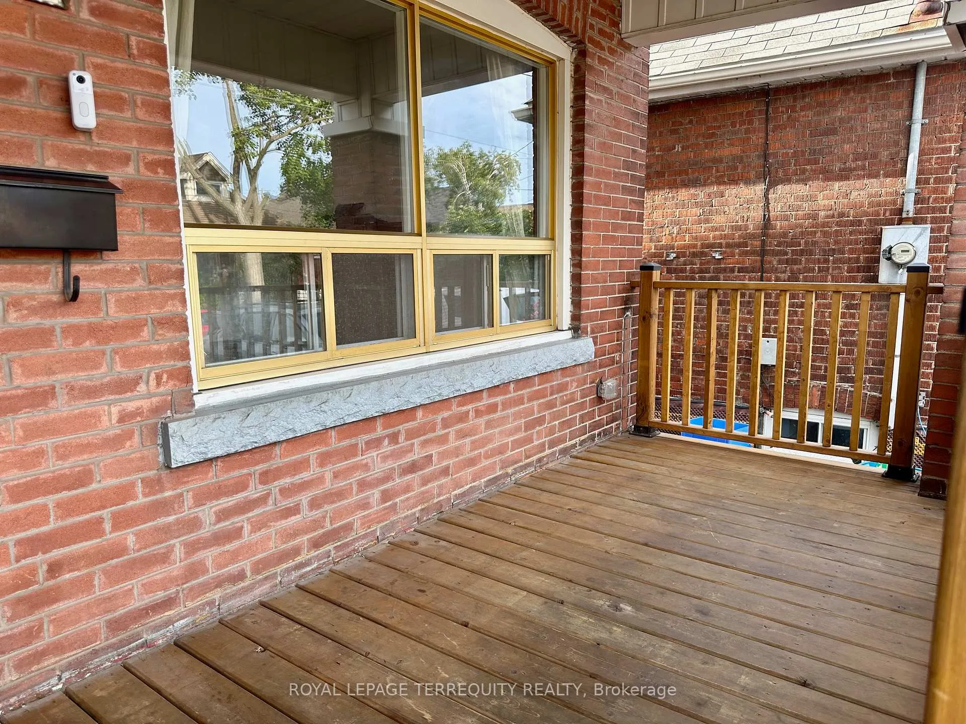 Photo 25 of 135 Connaught Avenue N, Hamilton, Gibson — HOMEH