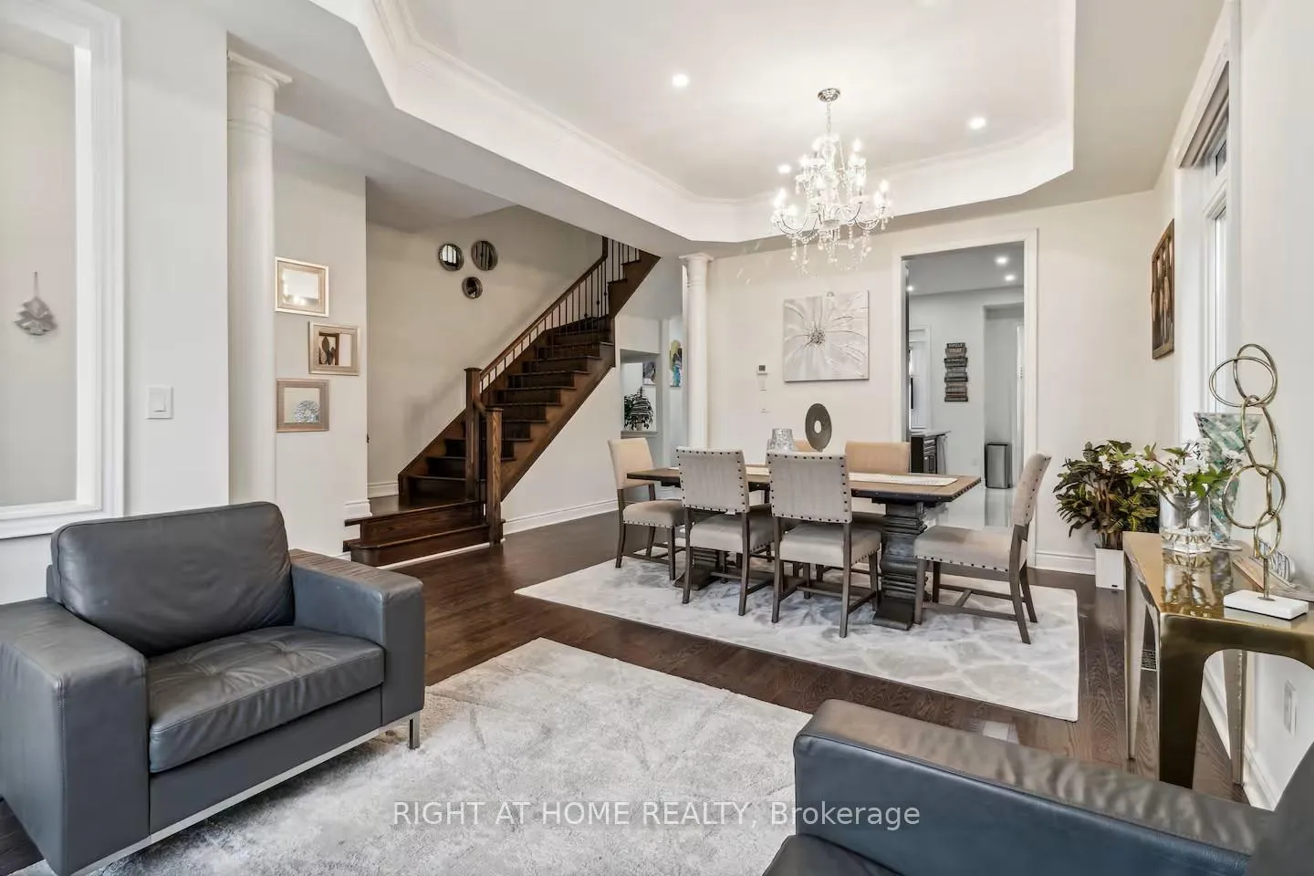 Photo 11 of 244 Paradelle Drive, Richmond Hill, Oak Ridges Lake Wilcox — HOMEH