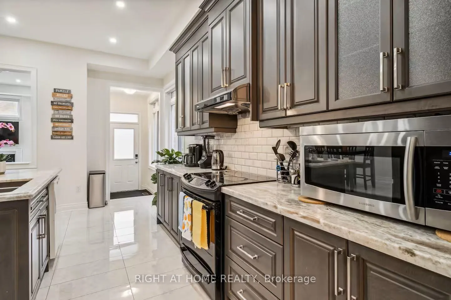 Photo 19 of 244 Paradelle Drive, Richmond Hill, Oak Ridges Lake Wilcox — HOMEH