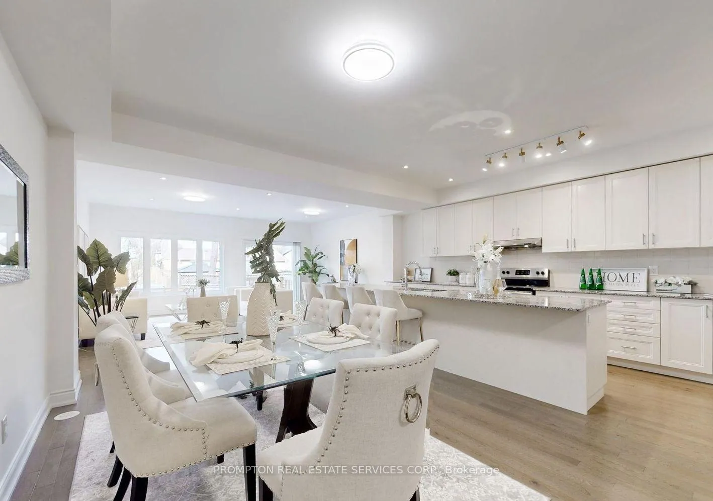 Photo 12 of 106 Lichfield Road, Markham, Unionville — HOMEH