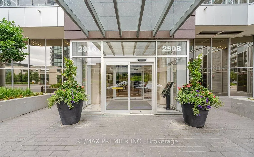 Photo 6 of Unit 3606, 2916 Highway 7, Vaughan, Concord — HOMEH