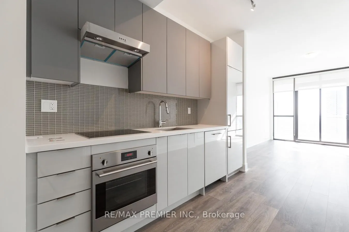 Photo 13 of Unit 3606, 2916 Highway 7, Vaughan, Concord — HOMEH