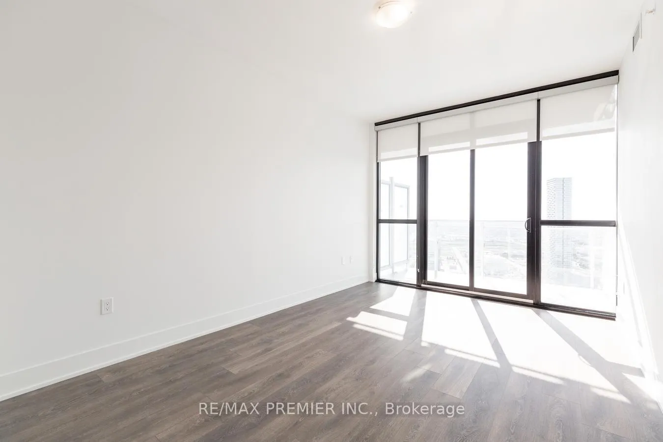 Photo 16 of Unit 3606, 2916 Highway 7, Vaughan, Concord — HOMEH