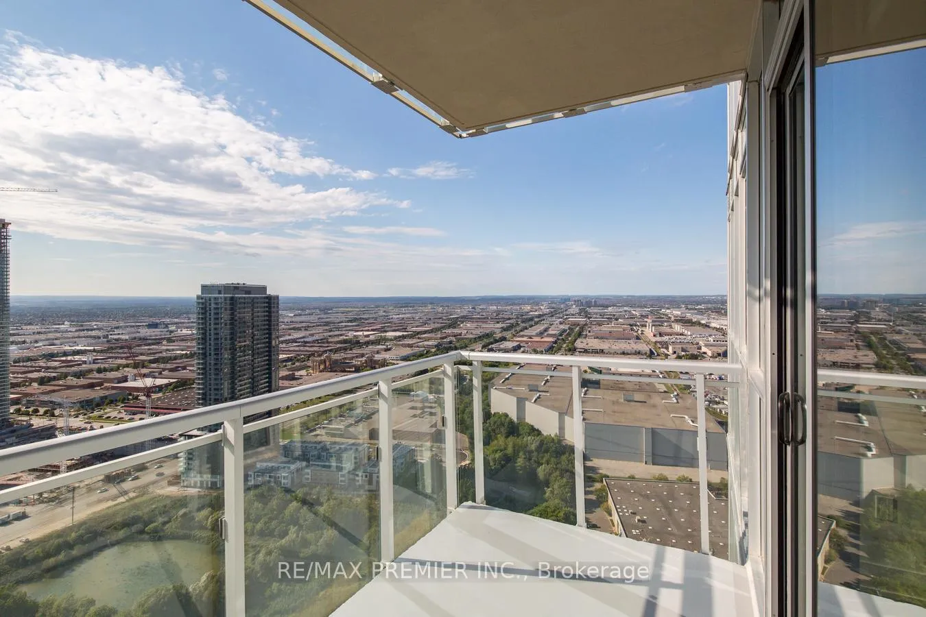 Photo 25 of Unit 3606, 2916 Highway 7, Vaughan, Concord — HOMEH
