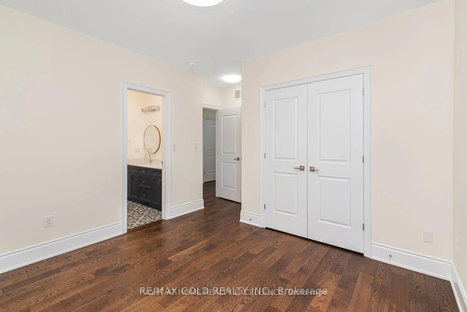 Photo 16 of 309 Parkside Drive, Hamilton, Rural Flamborough — HOMEH