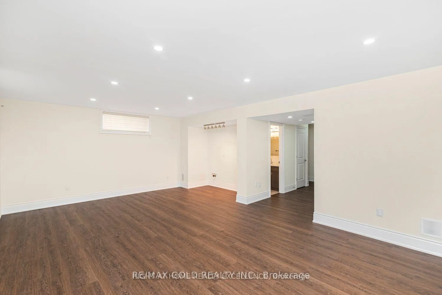 Photo 18 of 309 Parkside Drive, Hamilton, Rural Flamborough — HOMEH