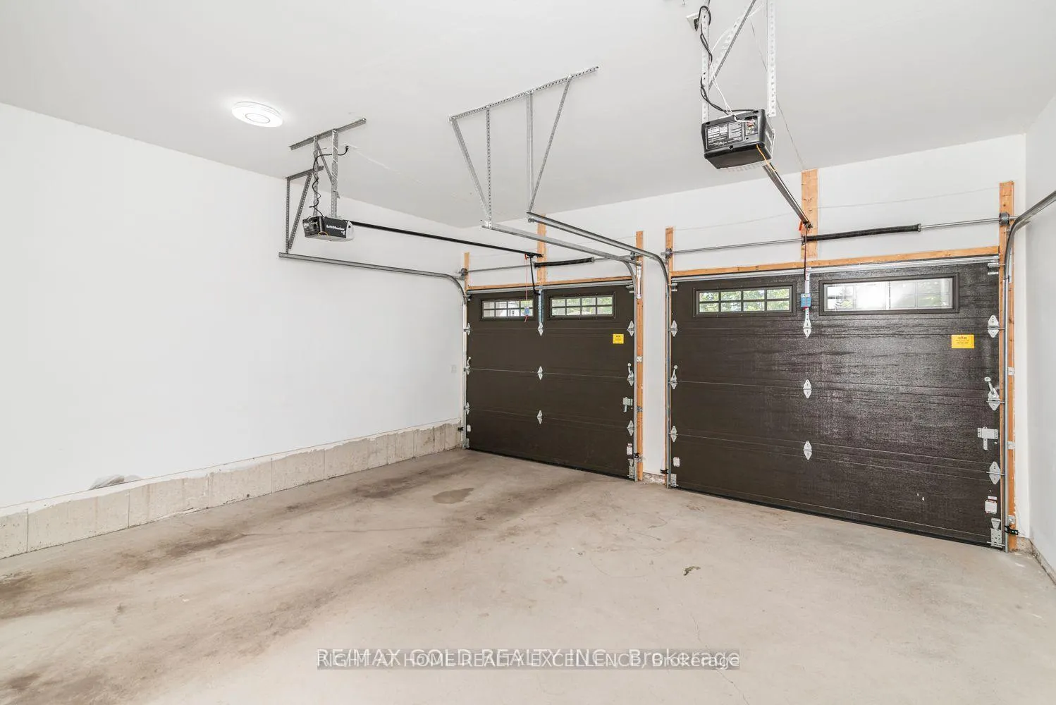 Photo 21 of 309 Parkside Drive, Hamilton, Rural Flamborough — HOMEH