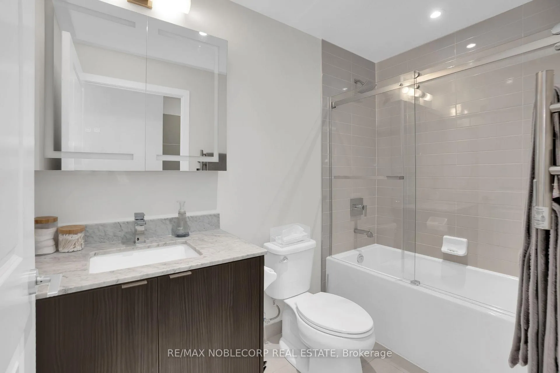 Photo 18 of Unit 731, 100 Eagle Rock Way, Vaughan, Rural Vaughan — HOMEH