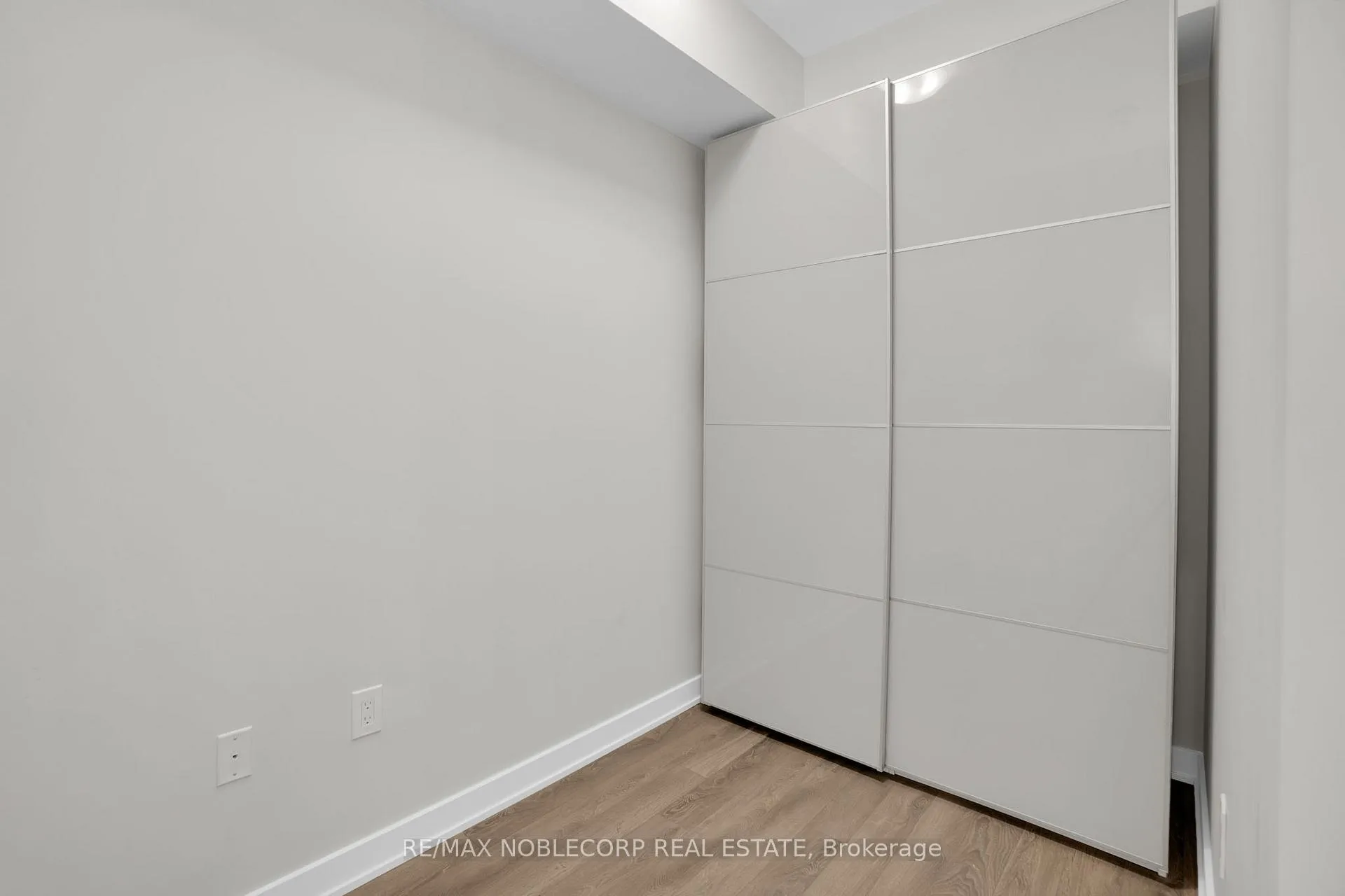 Photo 19 of Unit 731, 100 Eagle Rock Way, Vaughan, Rural Vaughan — HOMEH