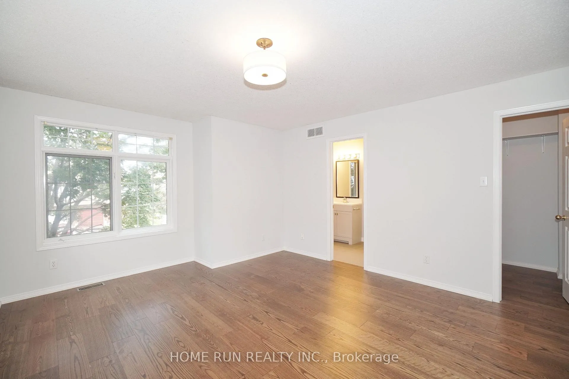Photo 17 of 44 Banchory Crescent, Ottawa, Kanata - Morgan's Grant/South March — HOMEH