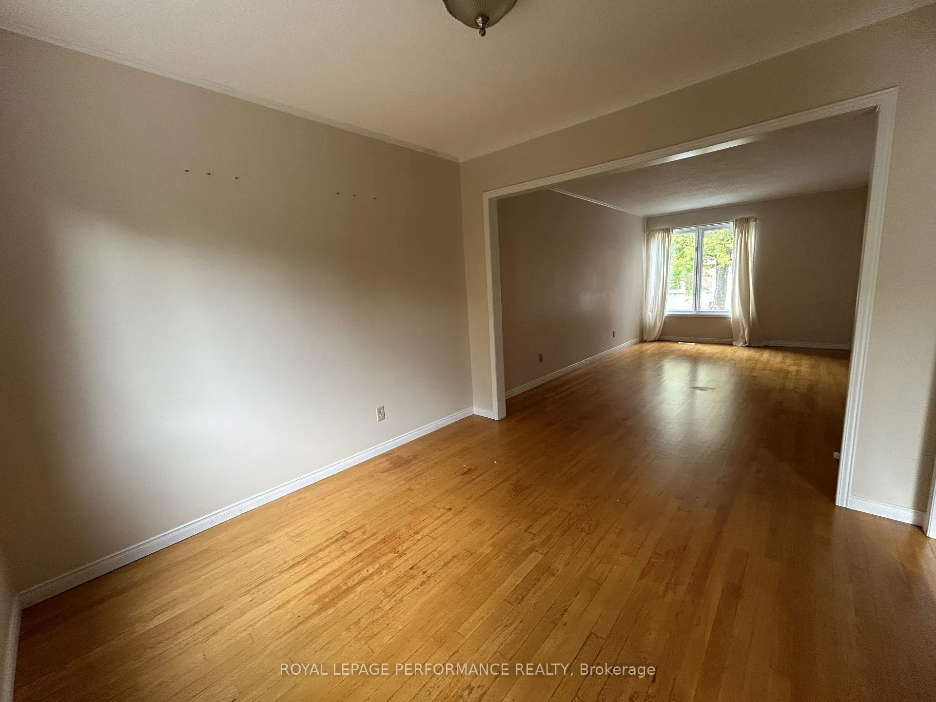 Photo 6 of 461 Princess Louise Drive, Ottawa, Fallingbrook/Ridgemount — HOMEH
