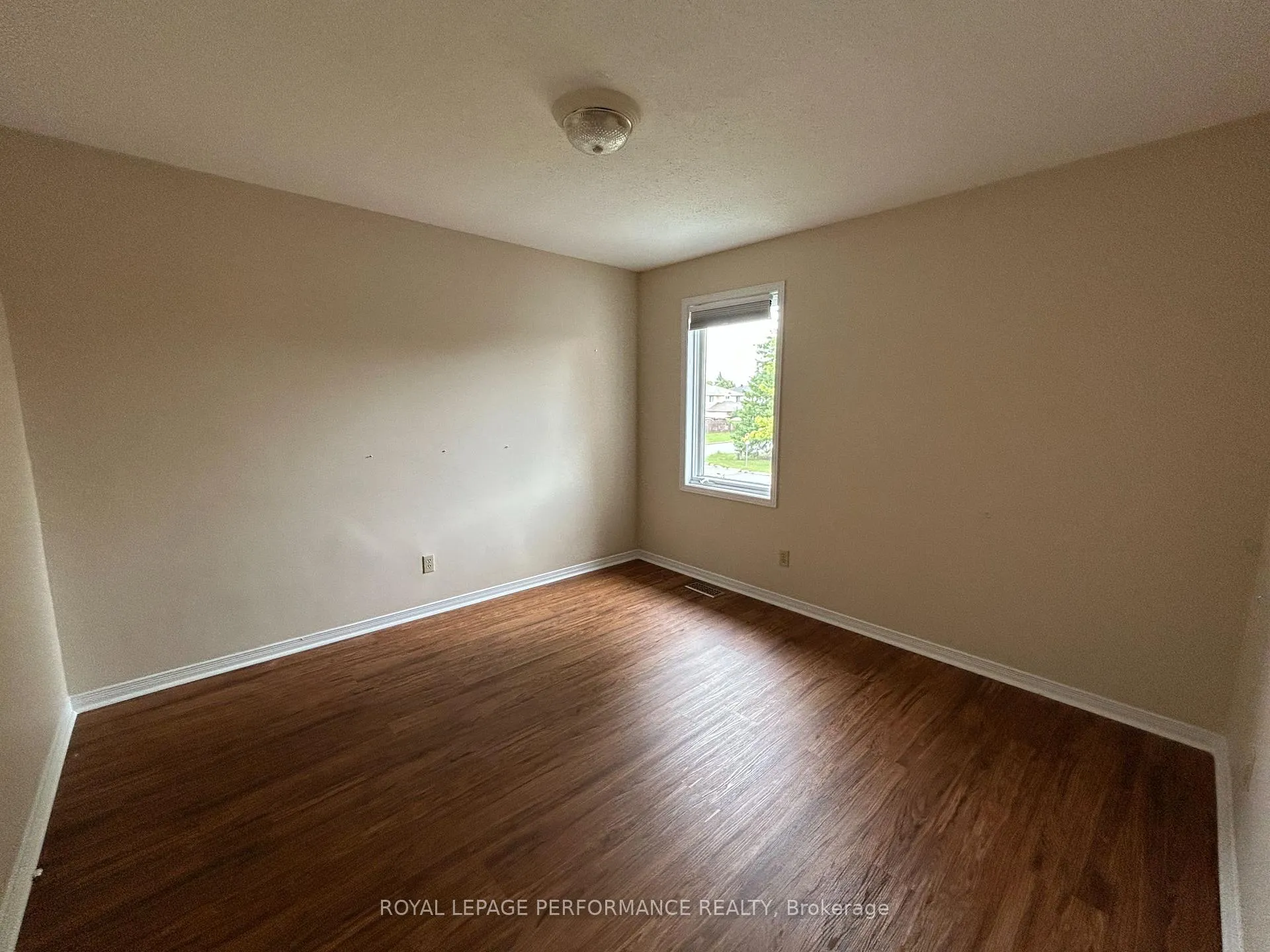 Photo 16 of 461 Princess Louise Drive, Ottawa, Fallingbrook/Ridgemount — HOMEH