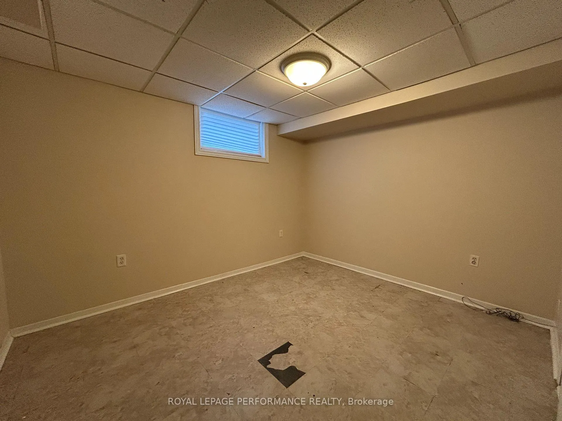 Photo 23 of 461 Princess Louise Drive, Ottawa, Fallingbrook/Ridgemount — HOMEH