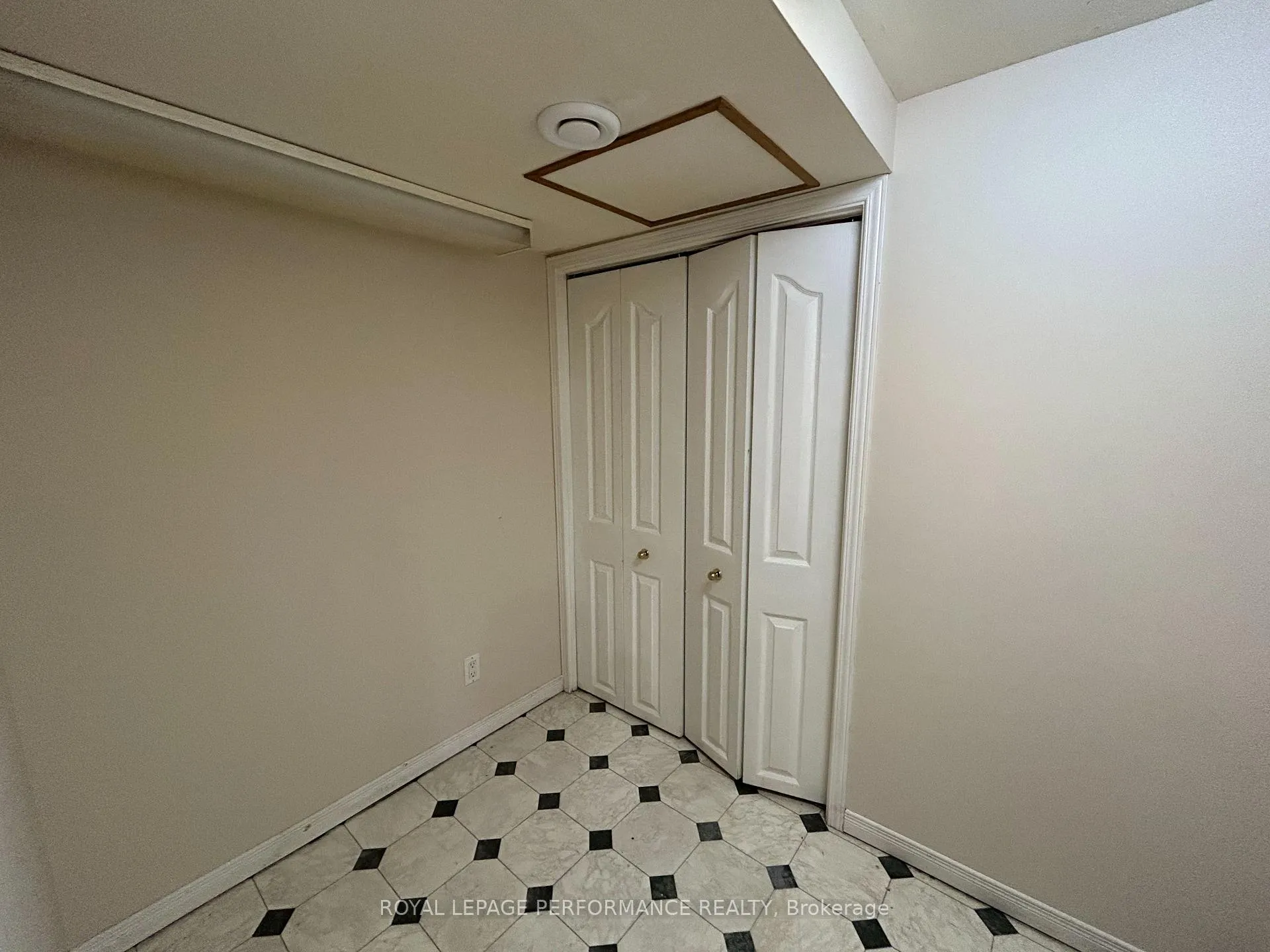 Photo 24 of 461 Princess Louise Drive, Ottawa, Fallingbrook/Ridgemount — HOMEH